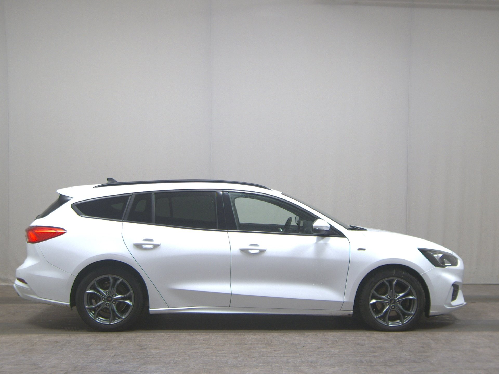 Ford Focus Turnier 2.0 EB ST-Line Navi LED RfK B&O