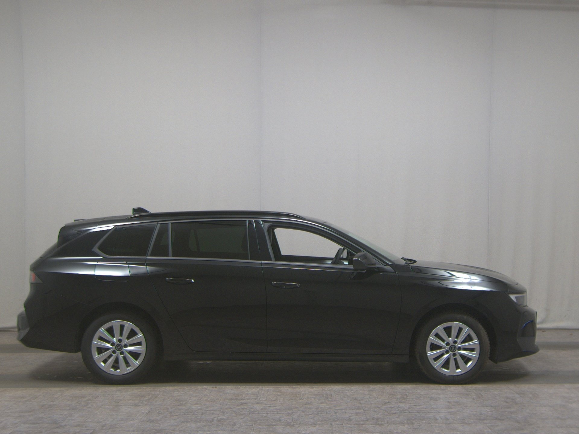 Opel Astra ST 1.2 Turbo Business Elegance Nav LED RFK