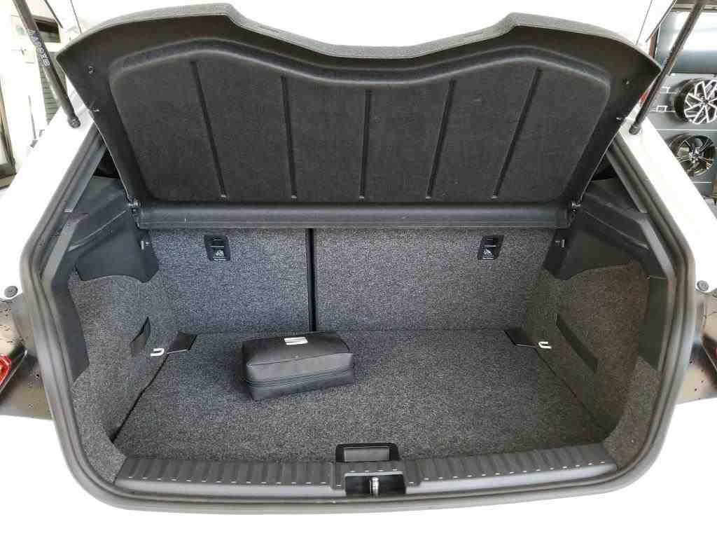 Seat Ibiza 1.0 TSI FR-Line NAVI SPORTSITZE KLIMAAUT LED RADIO 10