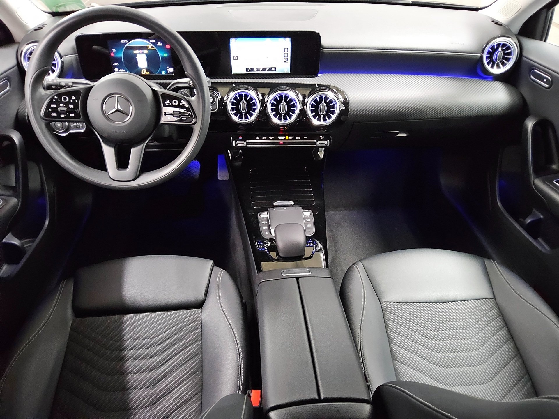 Mercedes-Benz A 200 d T-Leder Navi 360° Shz Ambiente Tempomat 5