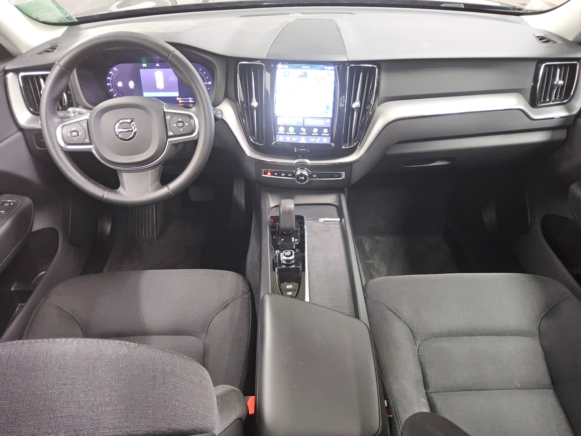Volvo XC60 T6 AWD Inscription Navi Pano LED AHK Kamera 5