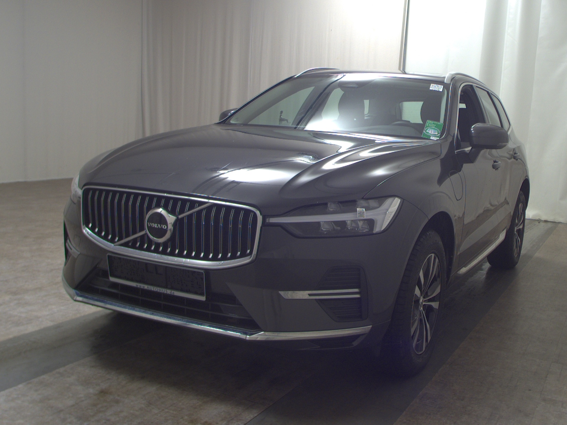 Volvo XC60 T6 AWD Inscription Navi Pano LED AHK Kamera 2