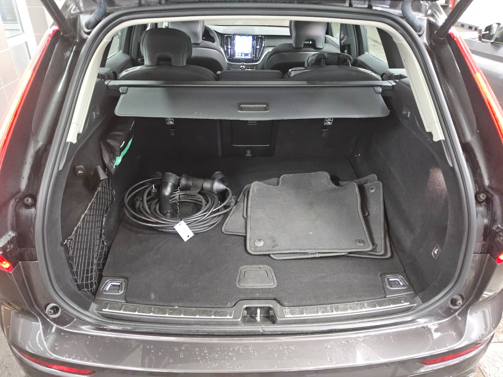 Volvo XC60 T6 AWD Inscription Navi Pano LED AHK Kamera 13