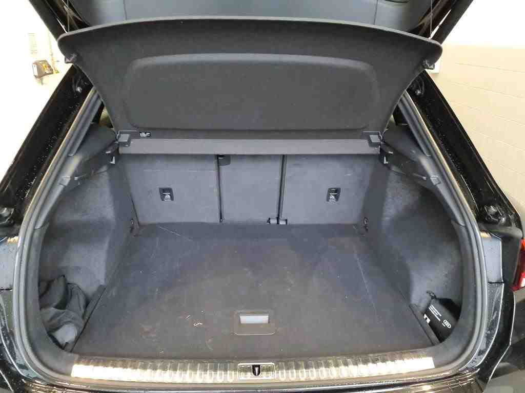 Audi Q3 35 TDI advanced NAVI KLIMAAUT LED RADIO AID 10