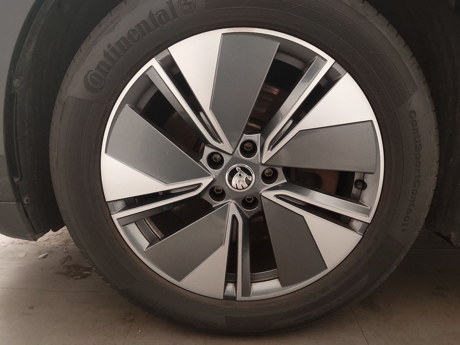 Skoda Enyaq 80 Loft T-Leder Navi LED AHK RFK 8