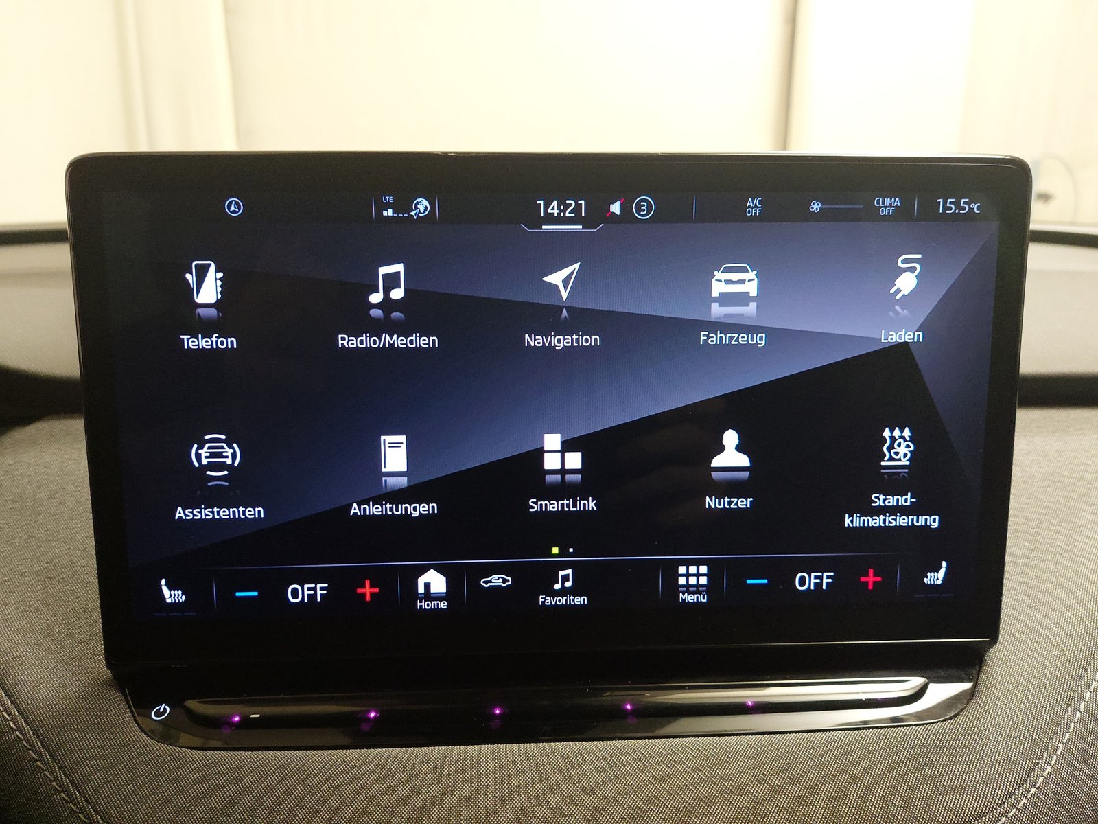 Skoda Enyaq 80 Loft T-Leder Navi LED AHK RFK 20