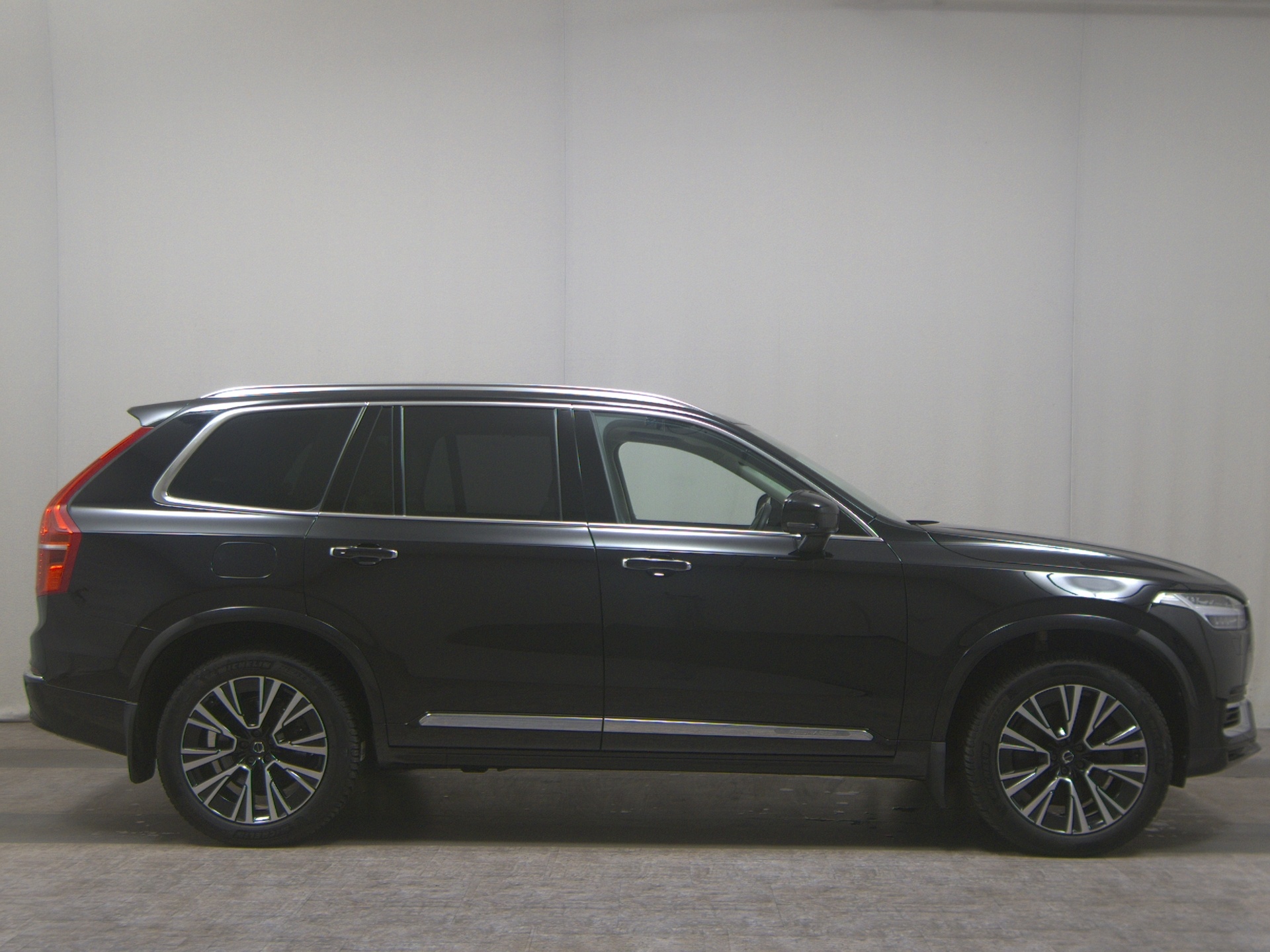 Volvo XC90 T8 AWD Hybrid 7-Sitze Leder Navi LED Pano