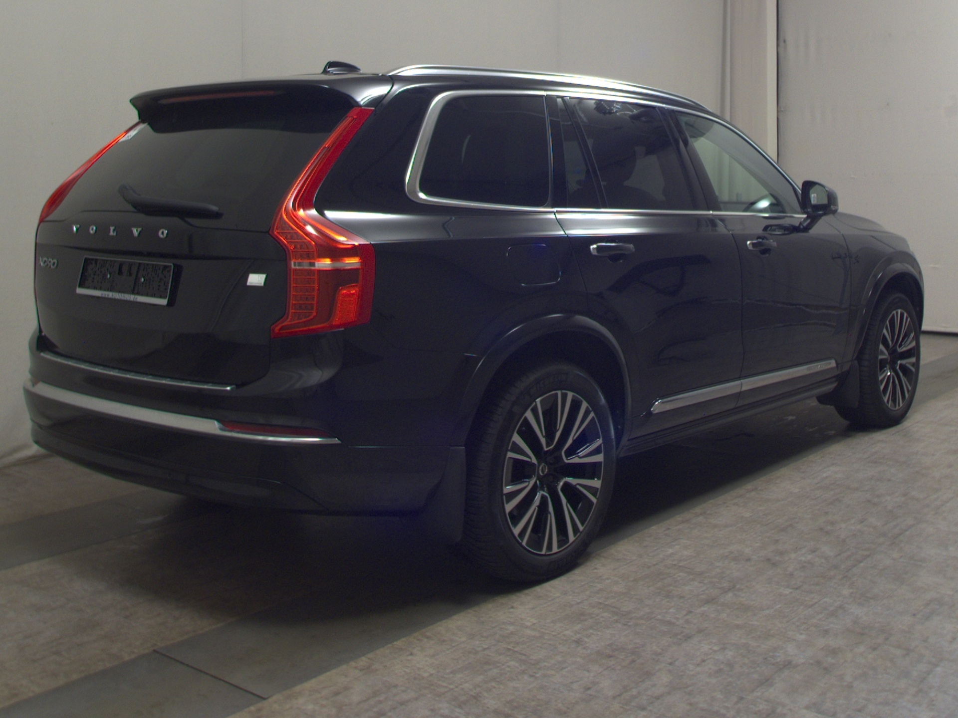 Volvo XC90 T8 AWD Hybrid 7-Sitze Leder Navi LED Pano 4