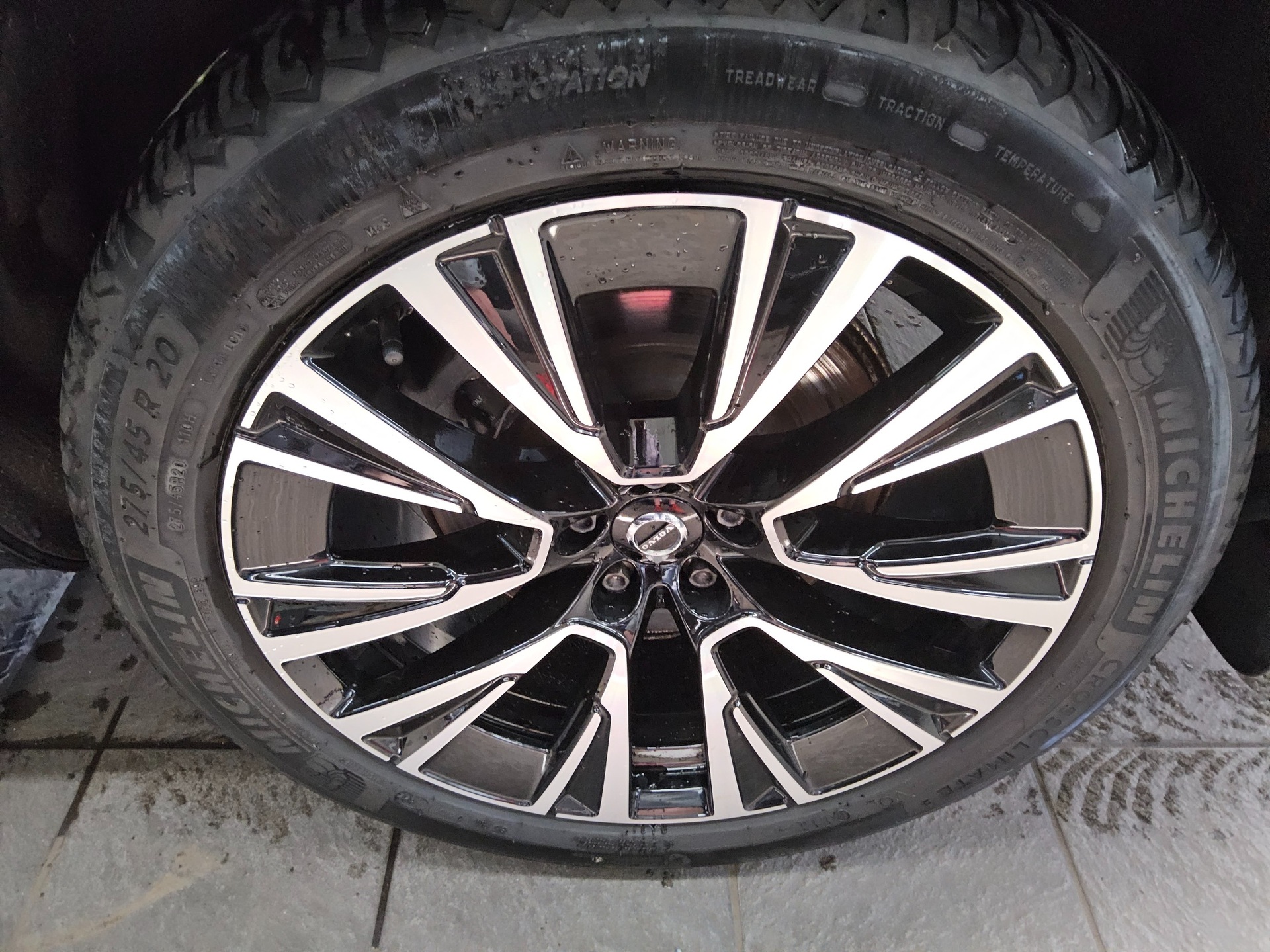 Volvo XC90 T8 AWD Hybrid 7-Sitze Leder Navi LED Pano 11
