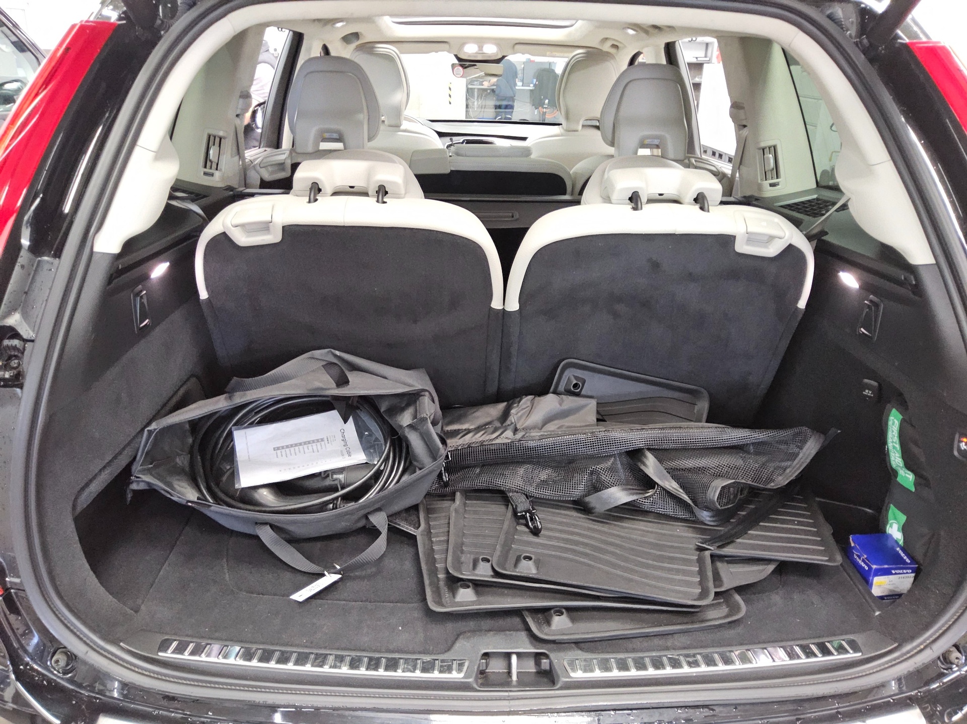 Volvo XC90 T8 AWD Hybrid 7-Sitze Leder Navi LED Pano 12