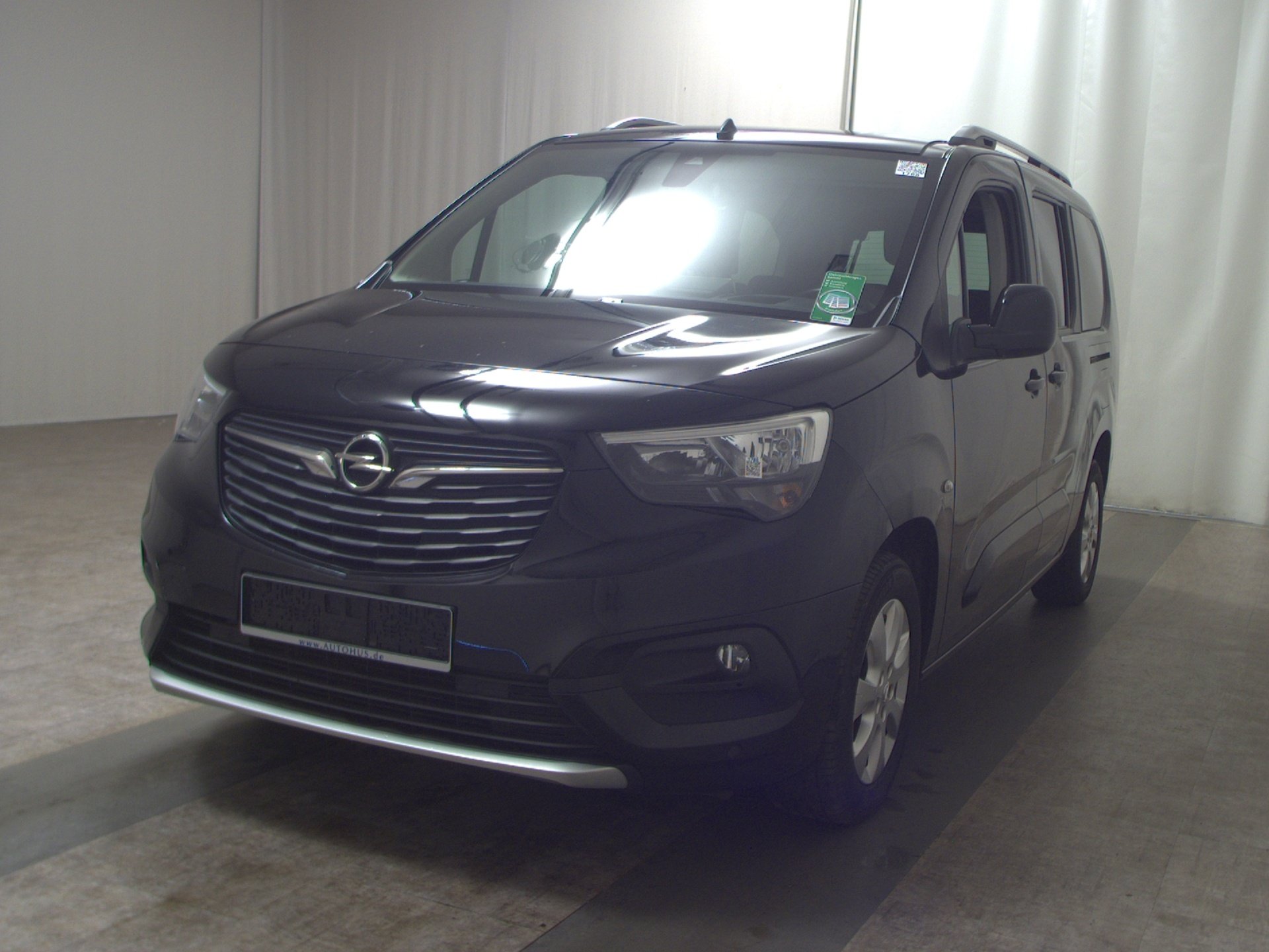 Opel Combo Life 1.5 D Innovation 5-Sitze Navi Ahk RFK 2