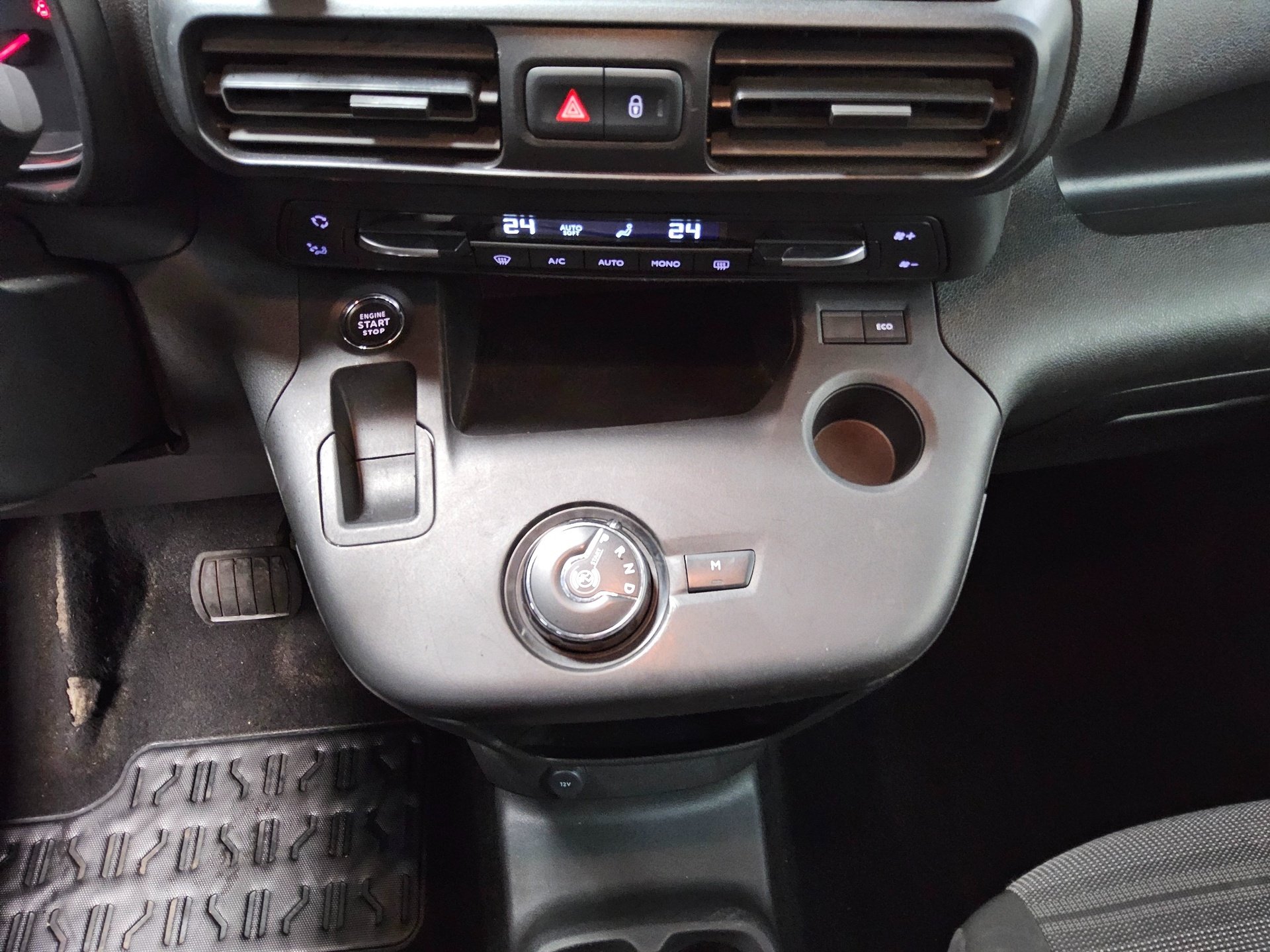 Opel Combo Life 1.5 D Innovation 5-Sitze Navi Ahk RFK 6