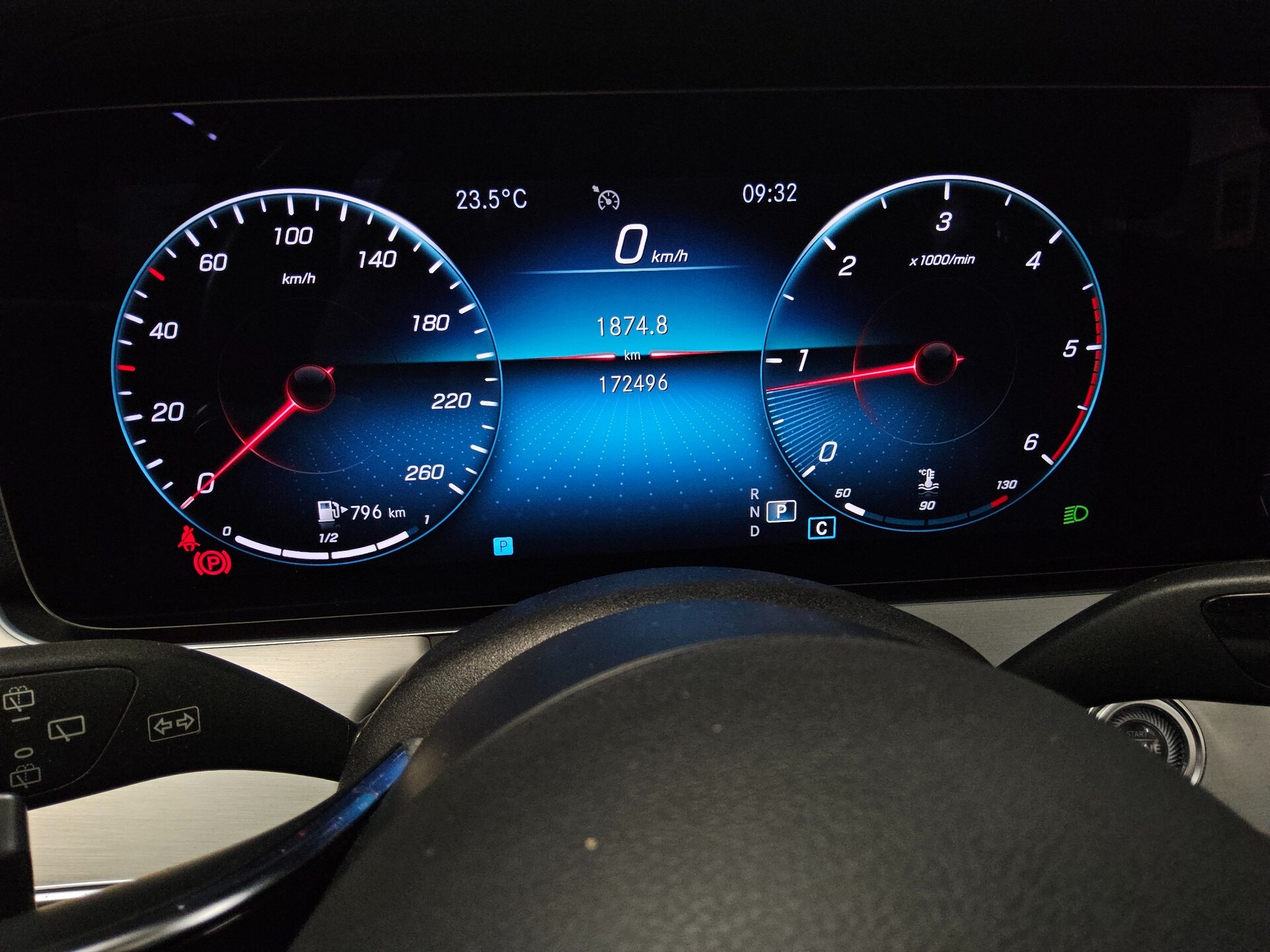Mercedes-Benz E 220 T d Avantgarde Navi LED Widescrn Pano AHK RFK 8