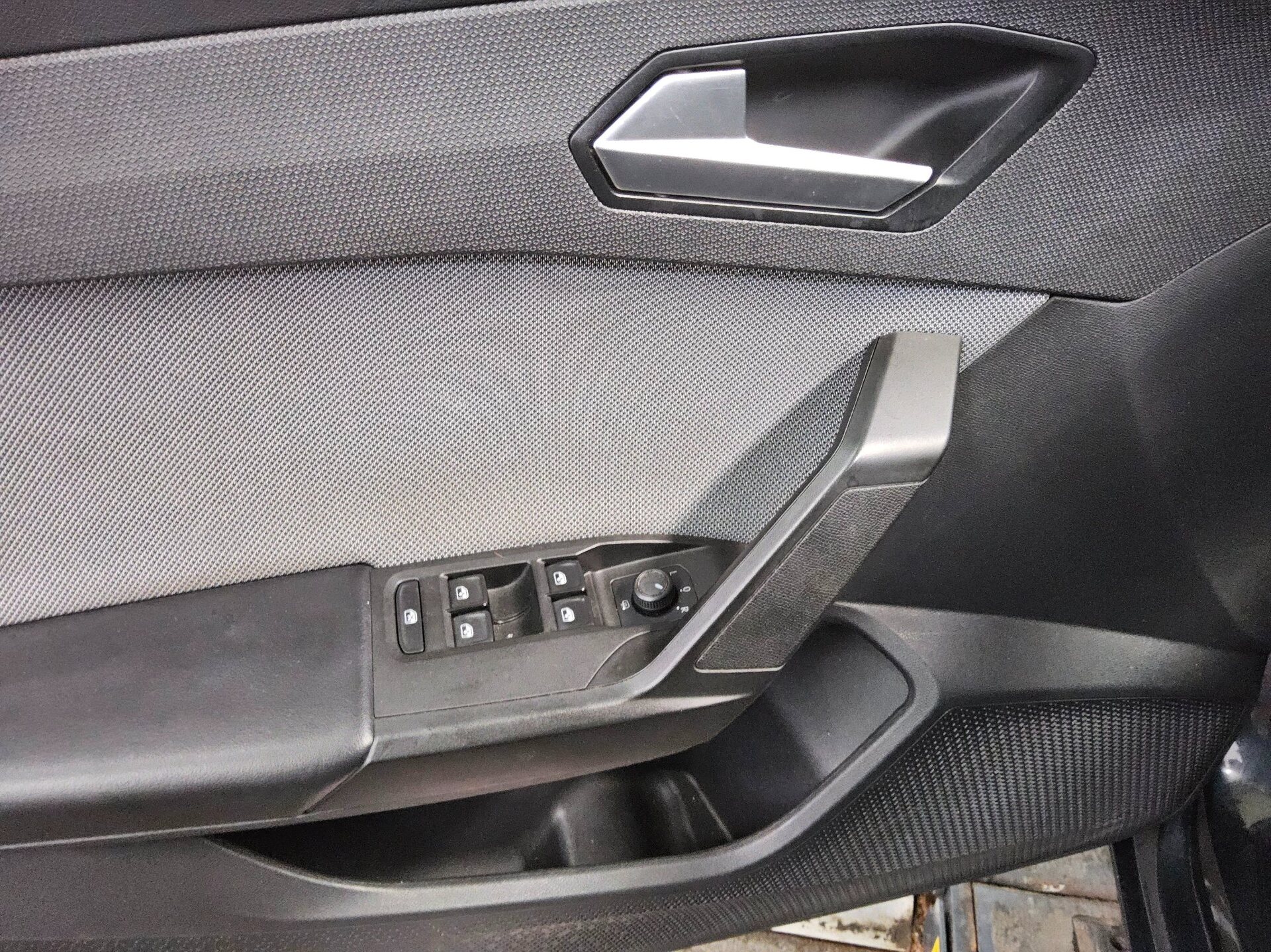 Seat Leon Sportstourer 2.0 TDI Style Navi LED vc ACC 10