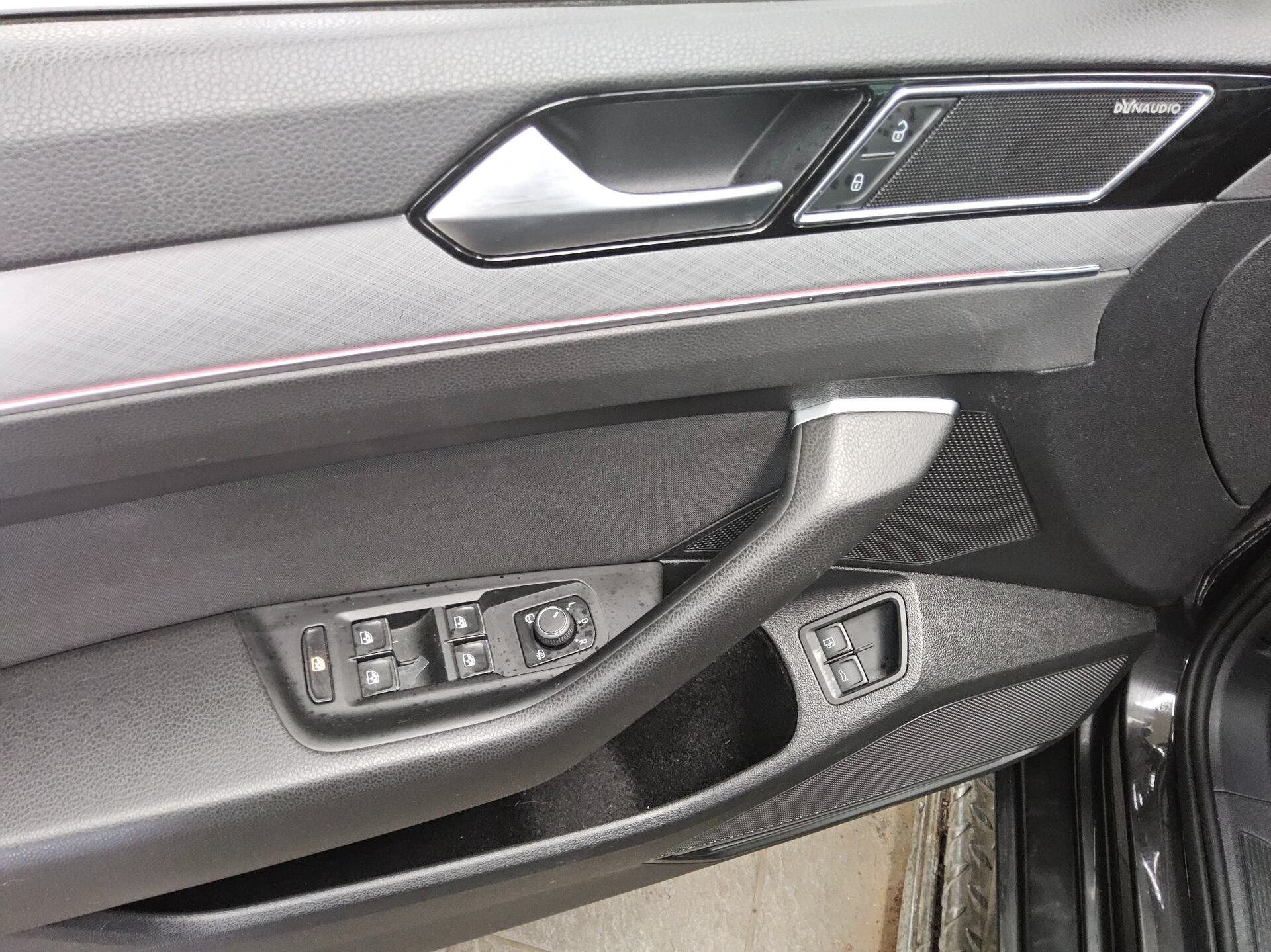 Volkswagen Passat Variant GTE 1.4 TSI Navi LED AID Pano RfK 9