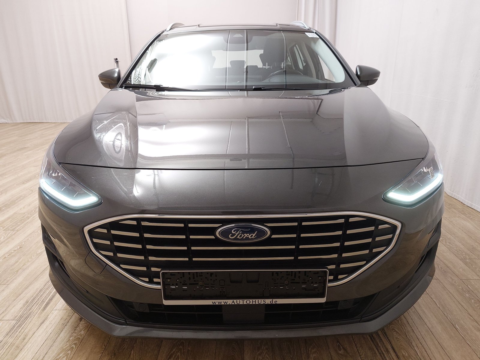 Ford Focus Turnier 1.5 EB Titanium NAVI LED SHZ RFK ACC 9