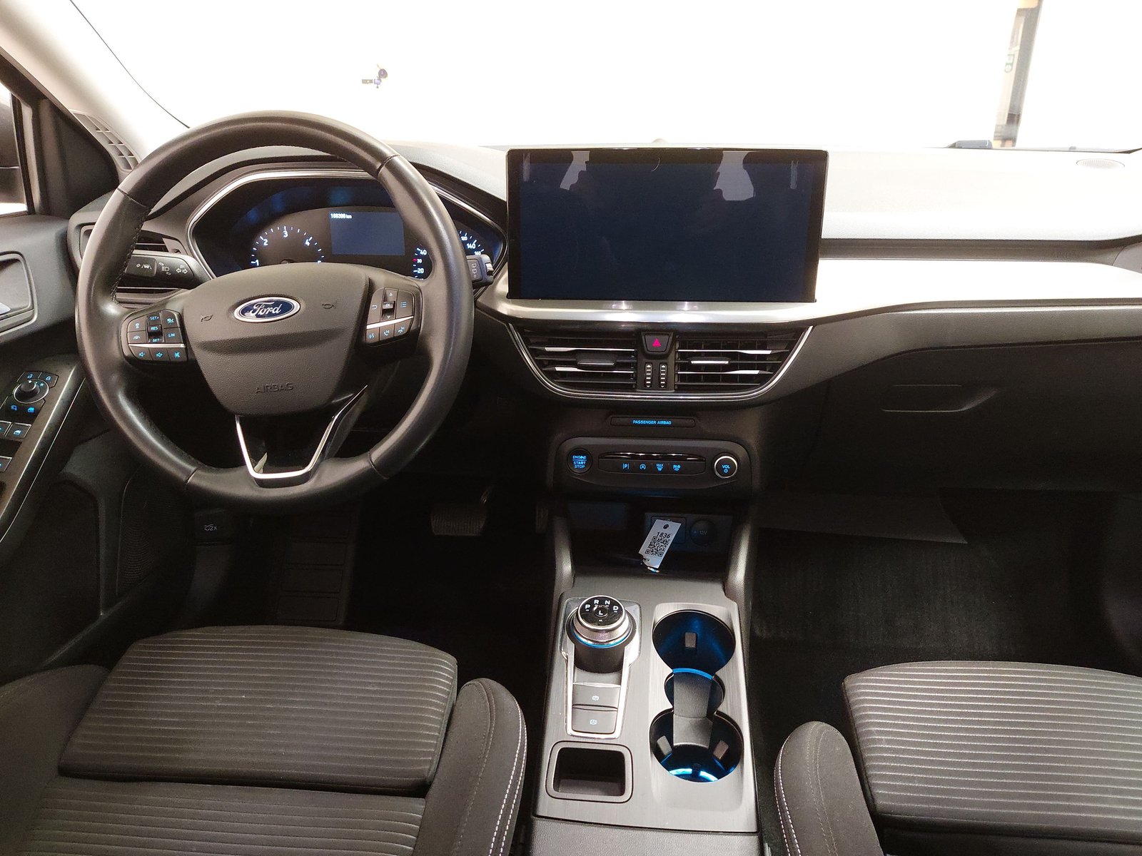 Ford Focus Turnier 1.5 EB Titanium NAVI LED SHZ RFK ACC 13