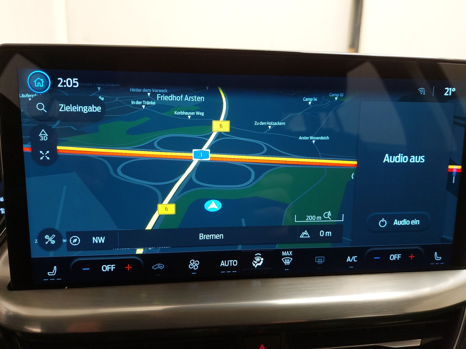 Ford Focus Turnier 1.5 EB Titanium NAVI LED SHZ RFK ACC 18