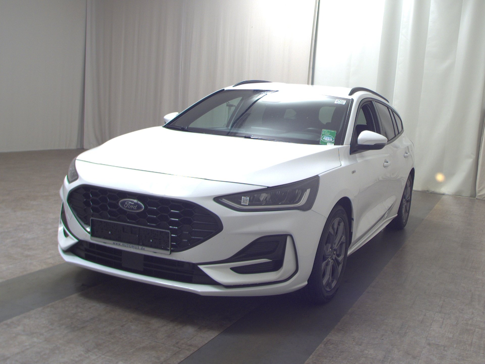 Ford Focus Turnier 1.0 EB ST-Line Navi LED KeyFree 2