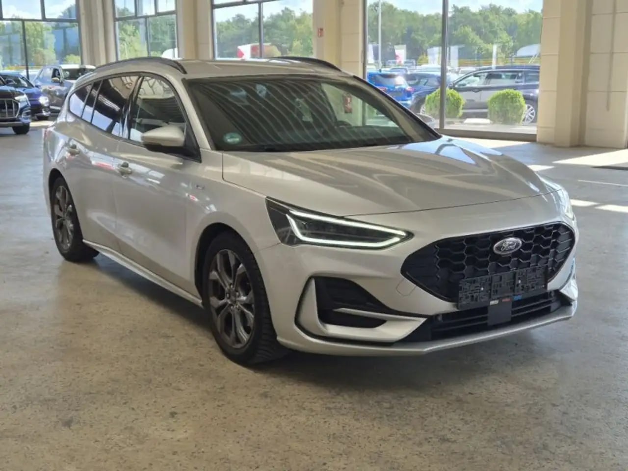 Ford Focus ST-Line X Kamera*Matrix*NaviGroß*ACC*TW*SP 2