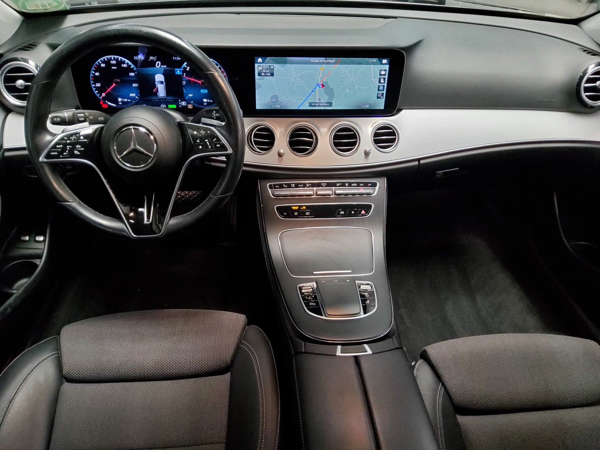 Mercedes-Benz E 300 T e Avantgarde Navi LED AHK MBIX 360°- Cam 5