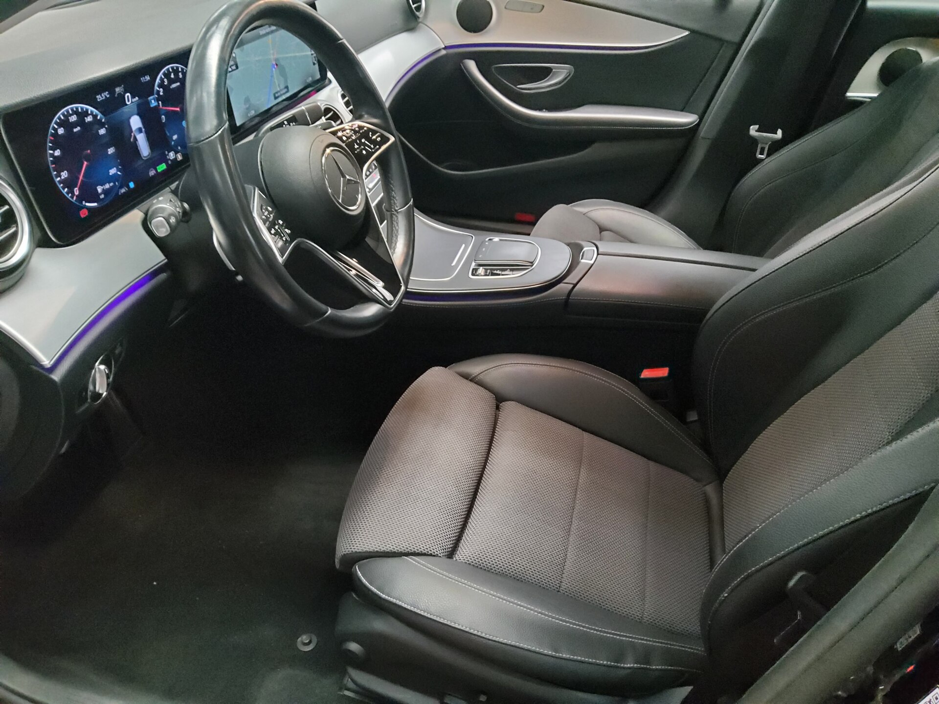 Mercedes-Benz E 300 T e Avantgarde Navi LED AHK MBIX 360°- Cam 9