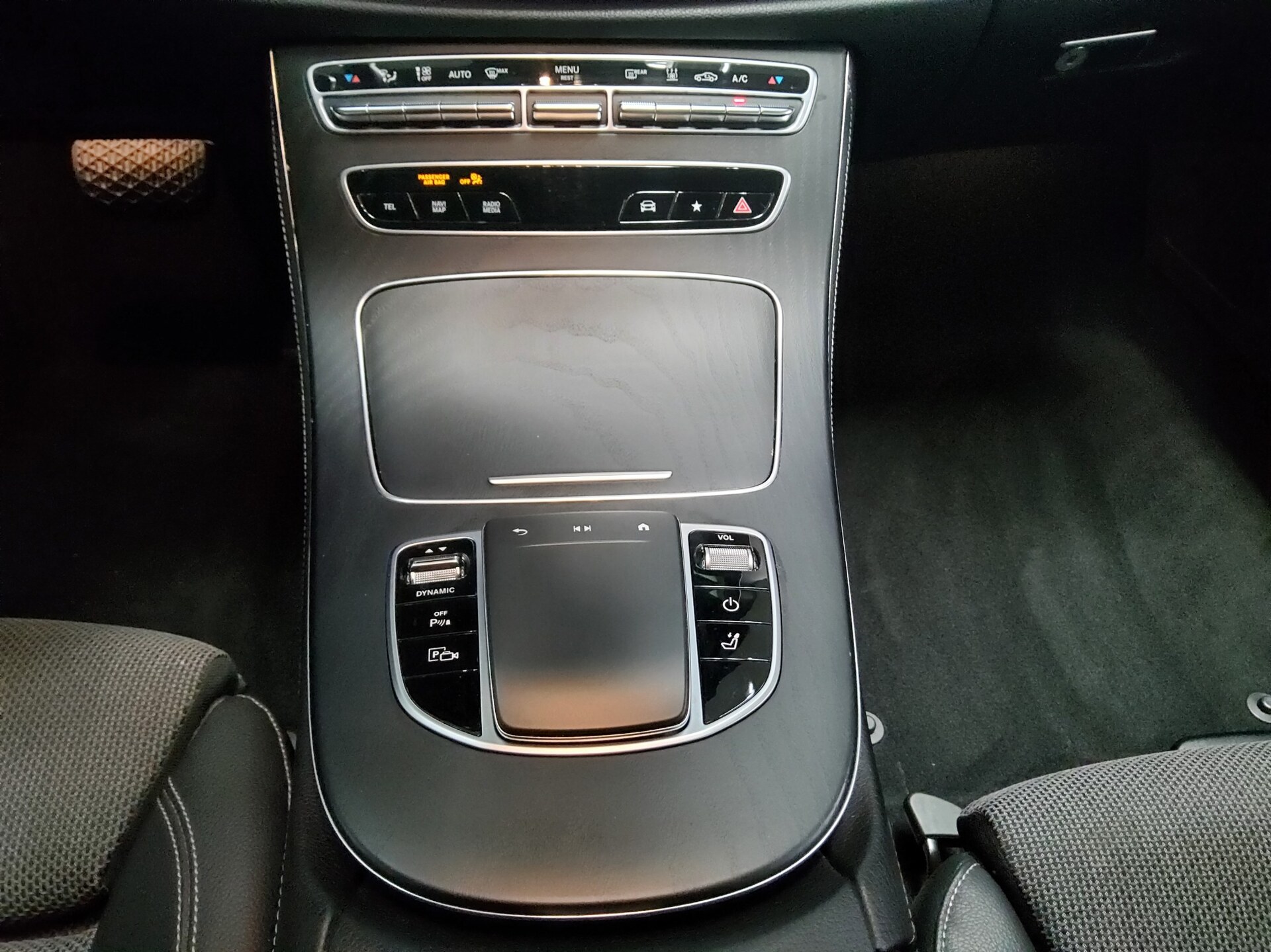 Mercedes-Benz E 300 T e Avantgarde Navi LED AHK MBIX 360°- Cam 6