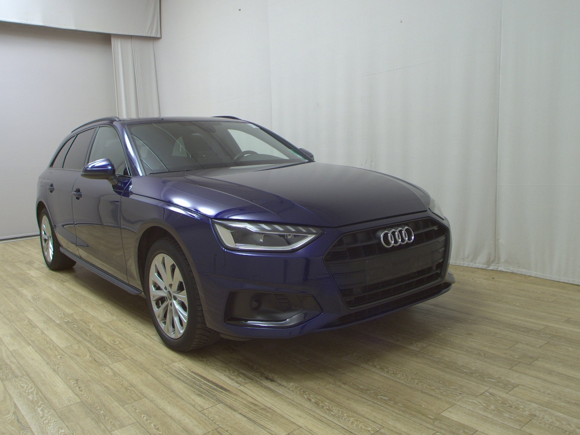 Audi A4 Avant 40 TDI advanced Pano Sound Navi+ Kamera 3