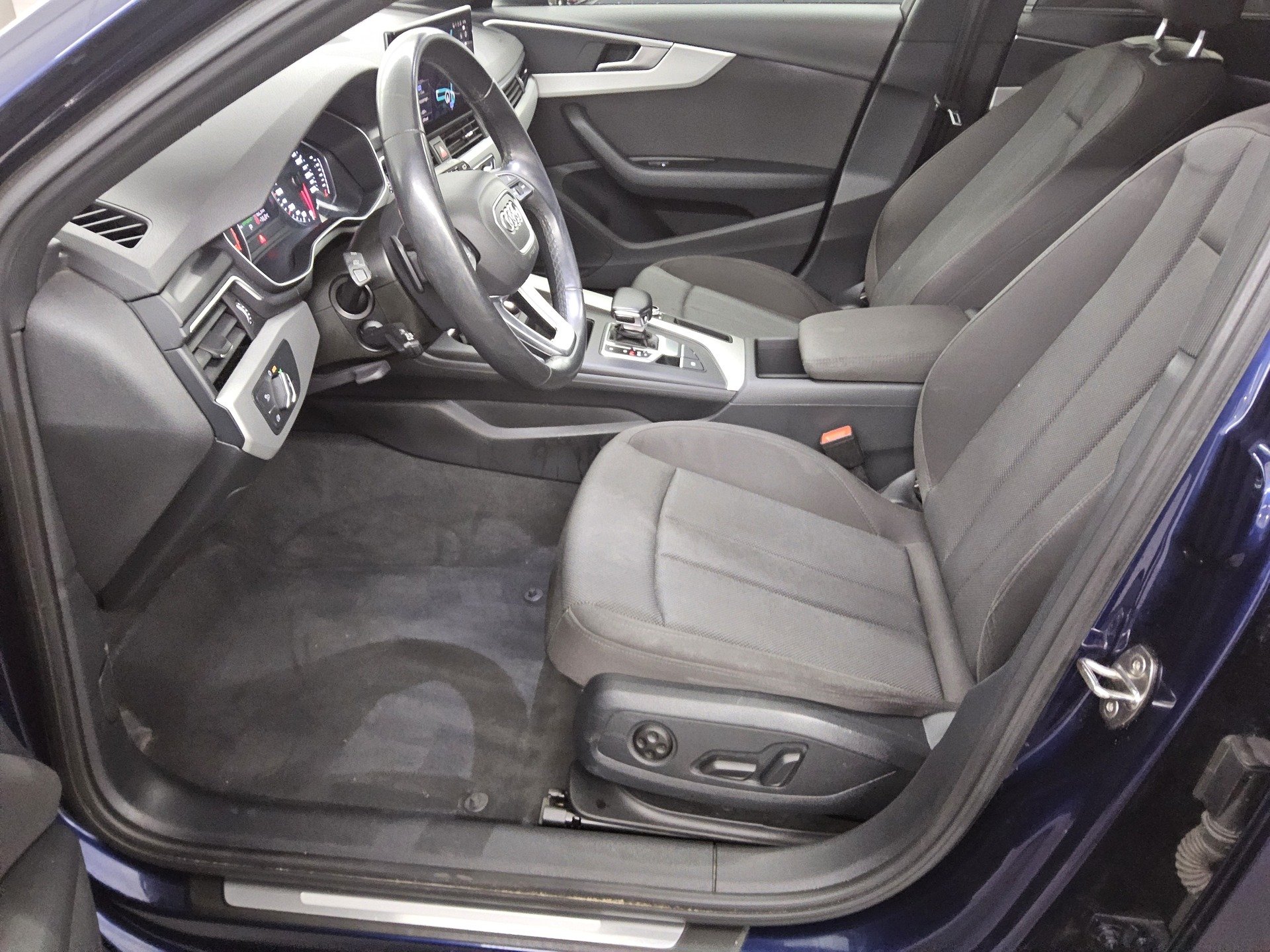 Audi A4 Avant 40 TDI advanced Pano Sound Navi+ Kamera 8