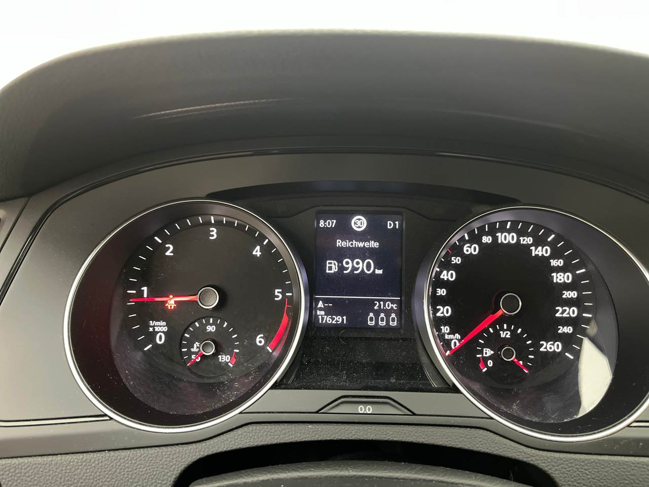 Volkswagen Passat Variant 2.0 TFSI Navi LED 8