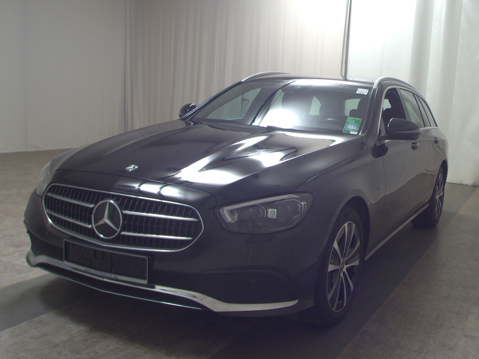 Mercedes-Benz E 300 T de Avantgarde Navi Multibeam RfK AHK 2