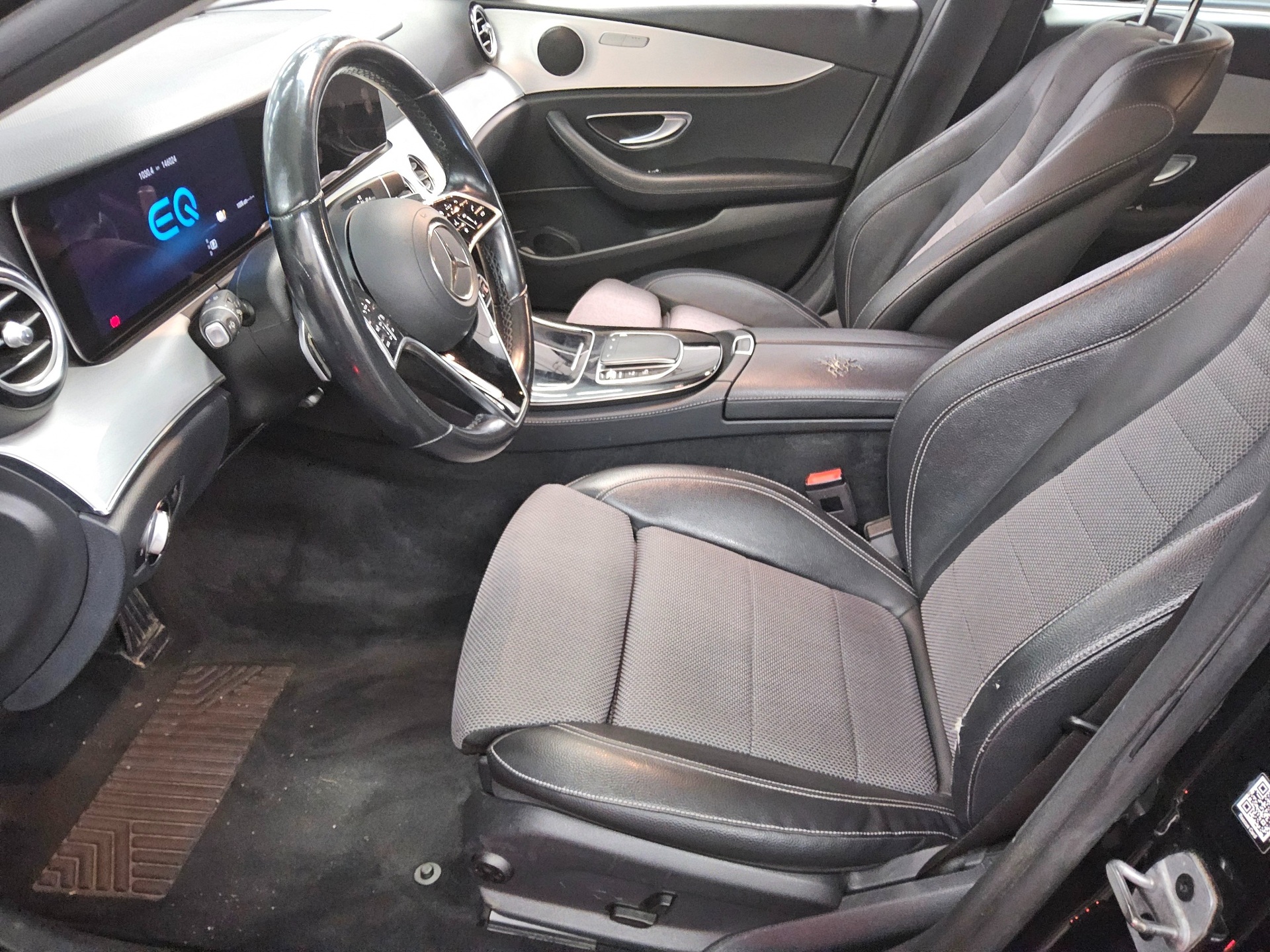 Mercedes-Benz E 300 T de Avantgarde Navi Multibeam RfK AHK 9
