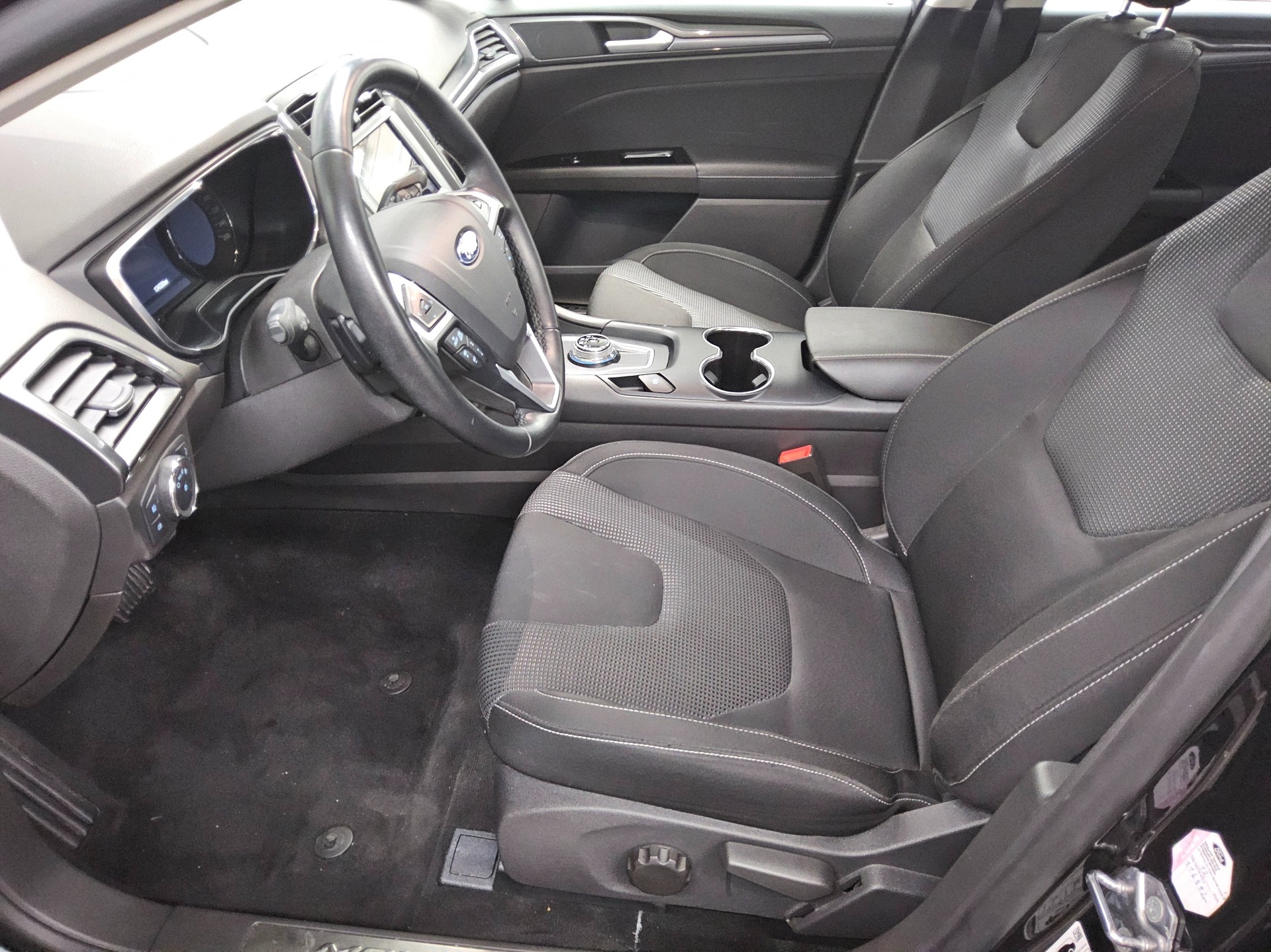 Ford Mondeo Turnier 2.0 EB Titanium Navi LED RFK  AHK 8
