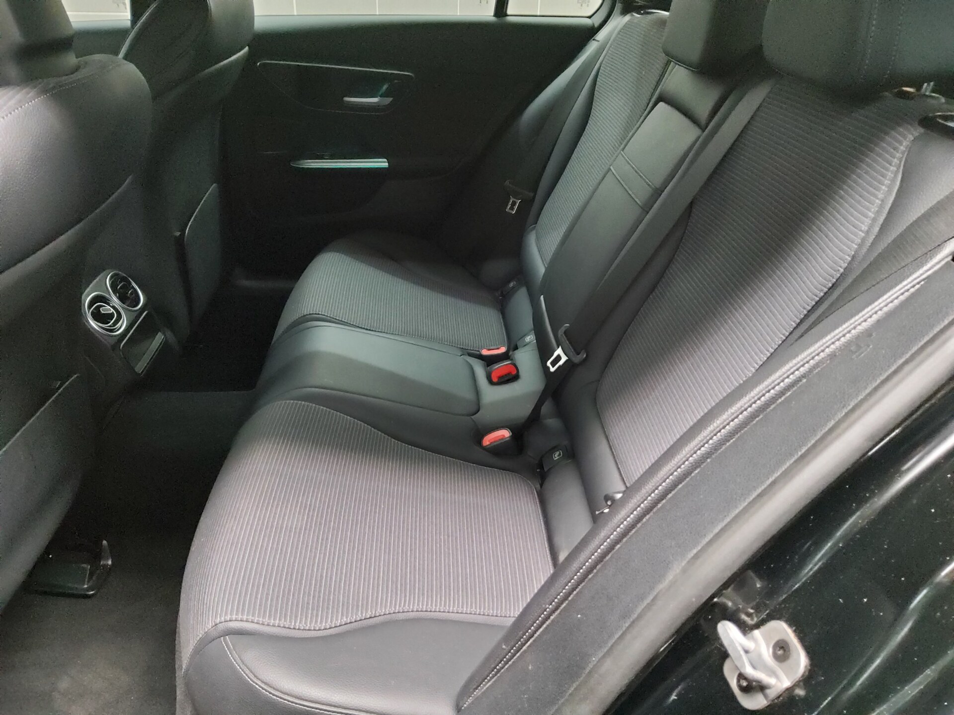 Mercedes-Benz C 220 T d Avantgarde T-Leder Navi Digital Light 13