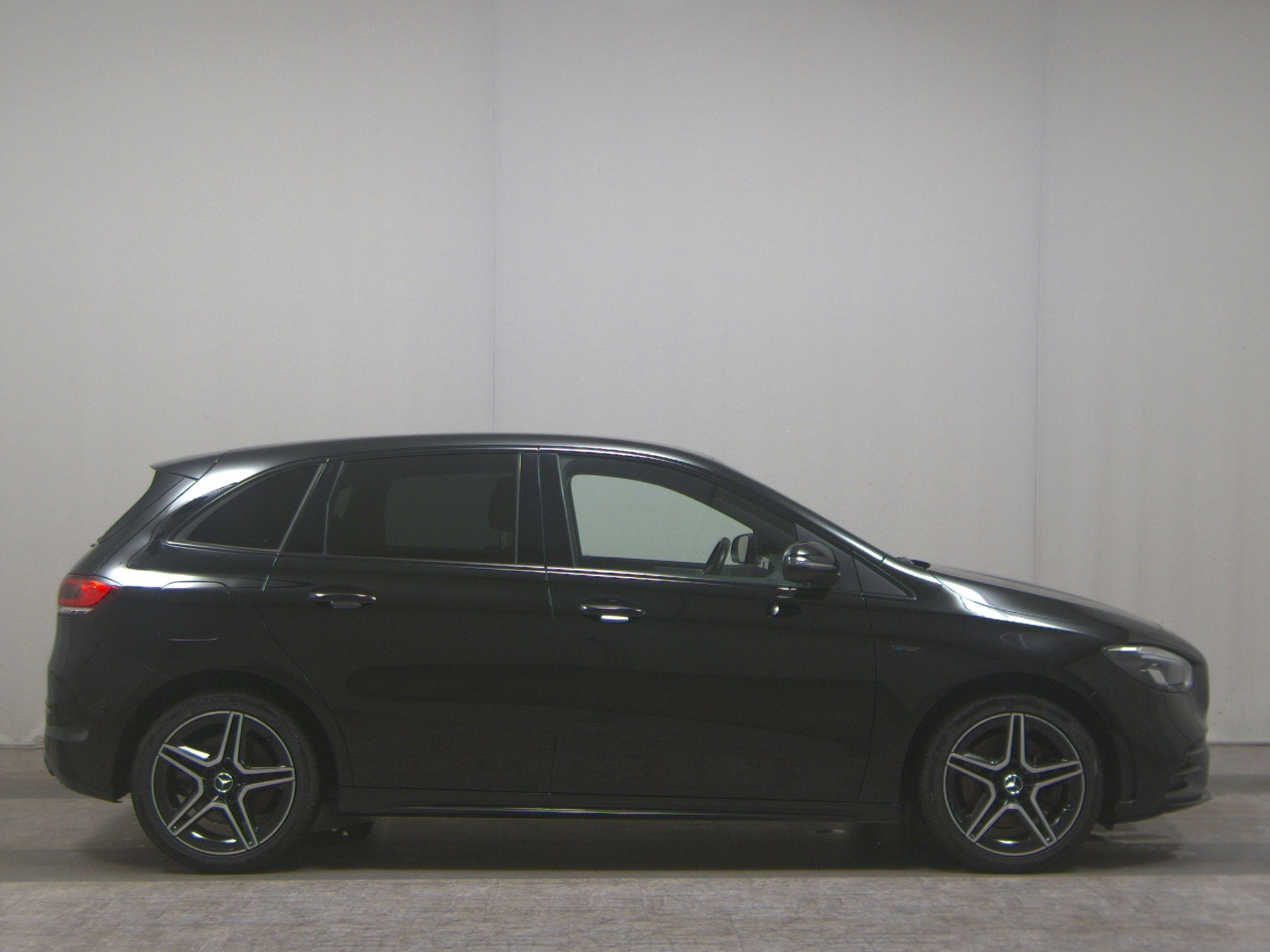 Mercedes-Benz B 250 e AMG-Line Edition 2020 Night Navi LED