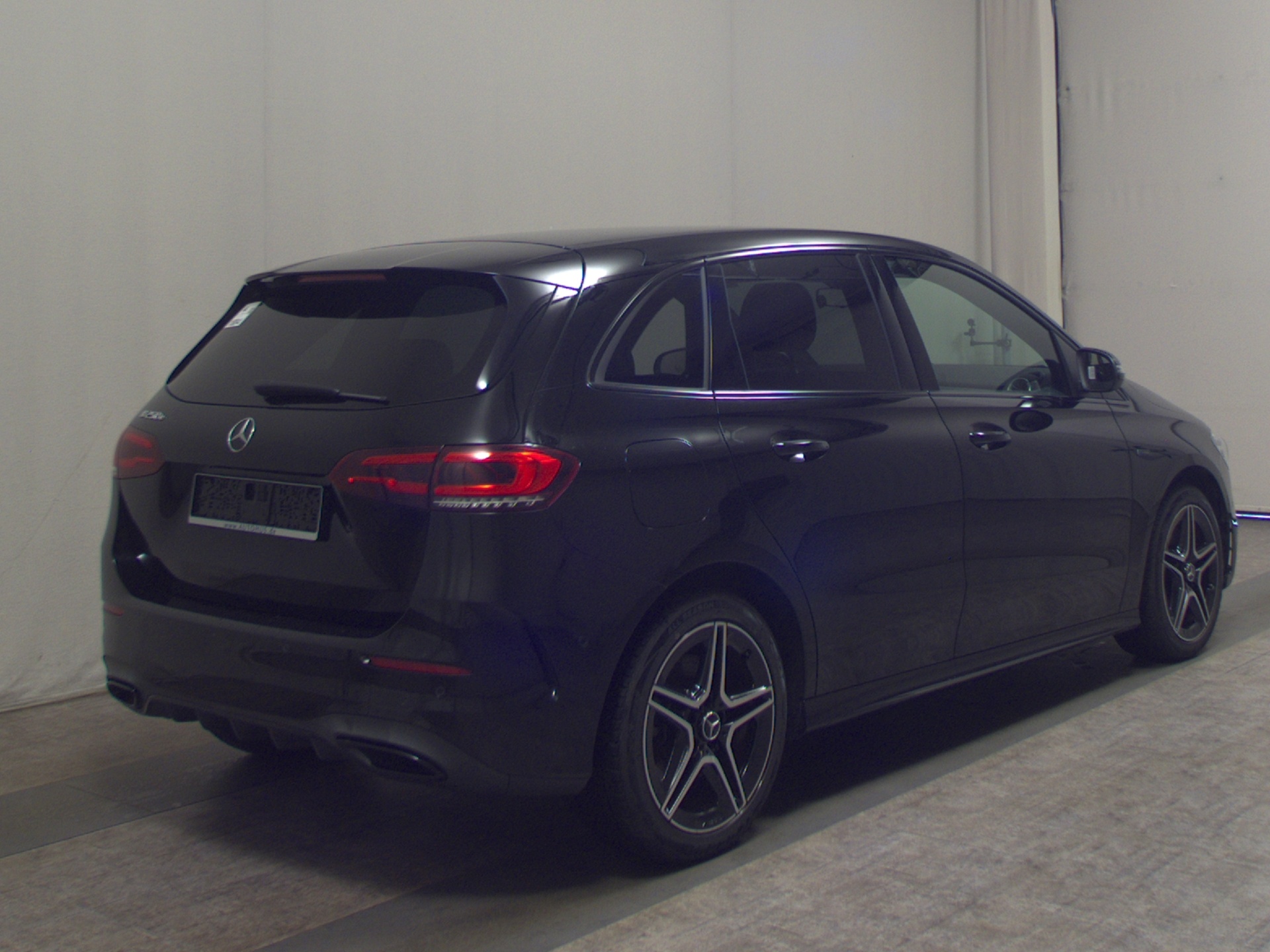 Mercedes-Benz B 250 e AMG-Line Edition 2020 Night Navi LED 4