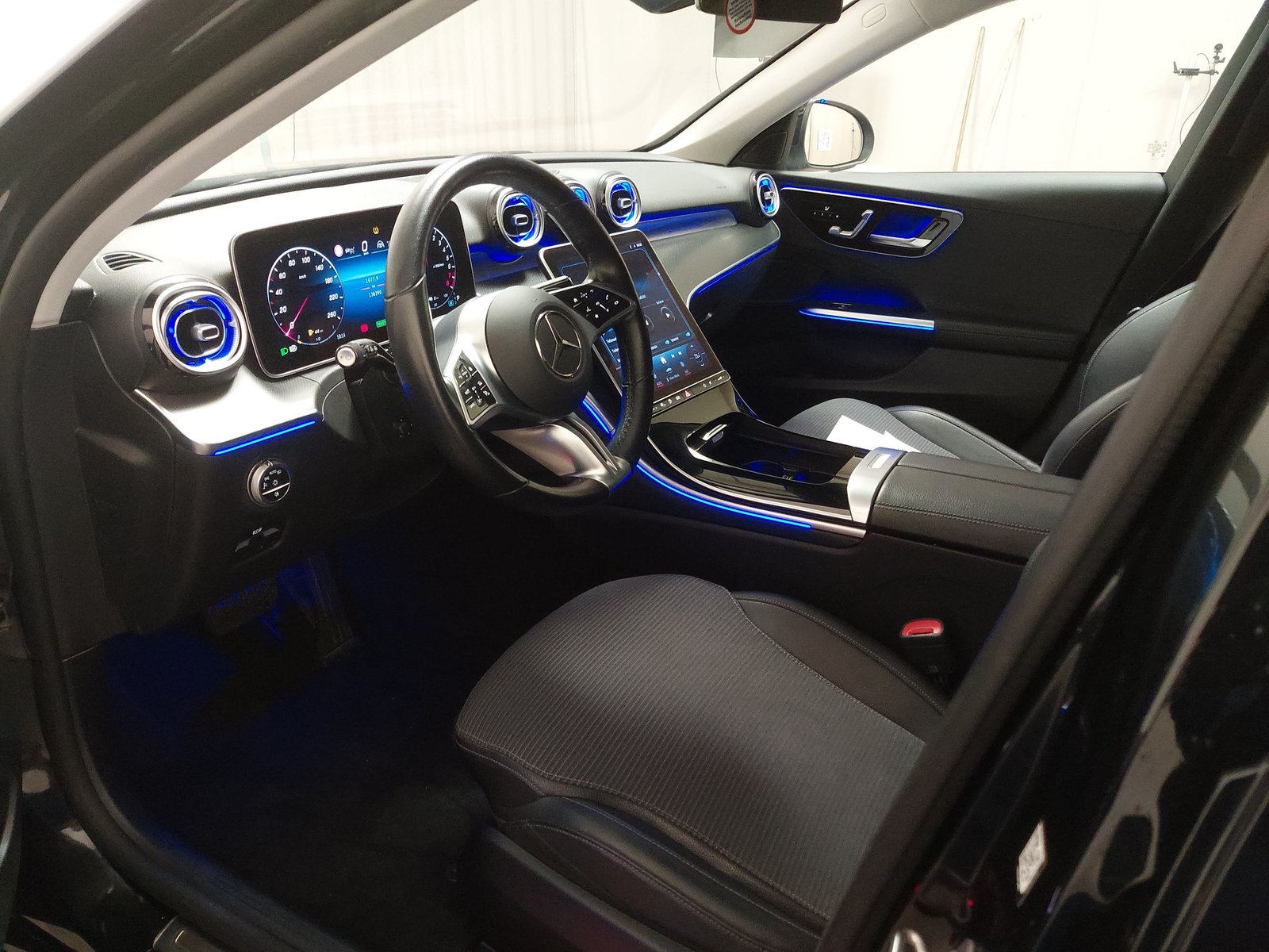 Mercedes-Benz C 300 T e Avantgarde NAVI KLIMAAUT RADIO TEMPO MFL 6