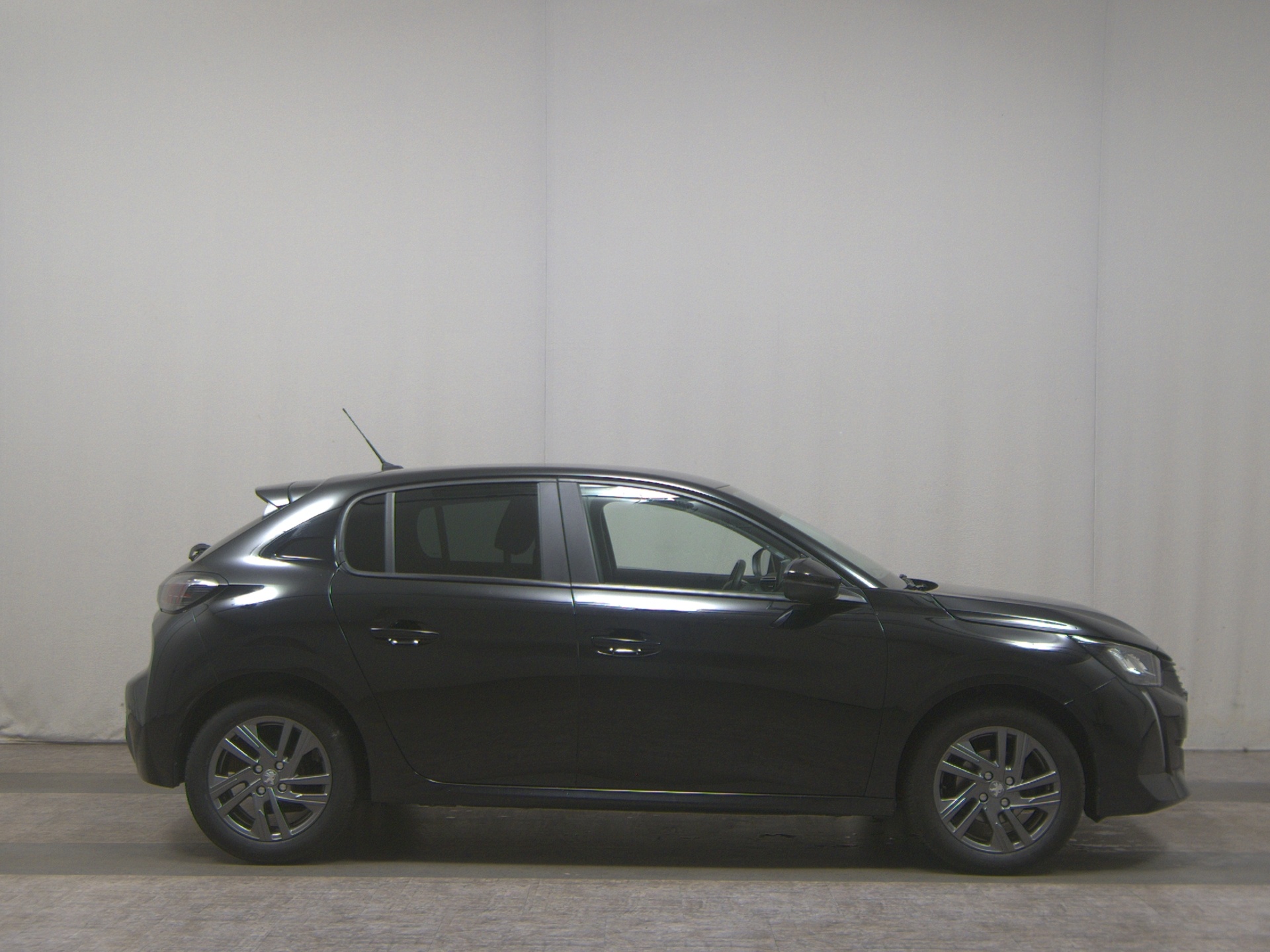 Peugeot 208 1.2 PureTech Active PDC LED Tempomat