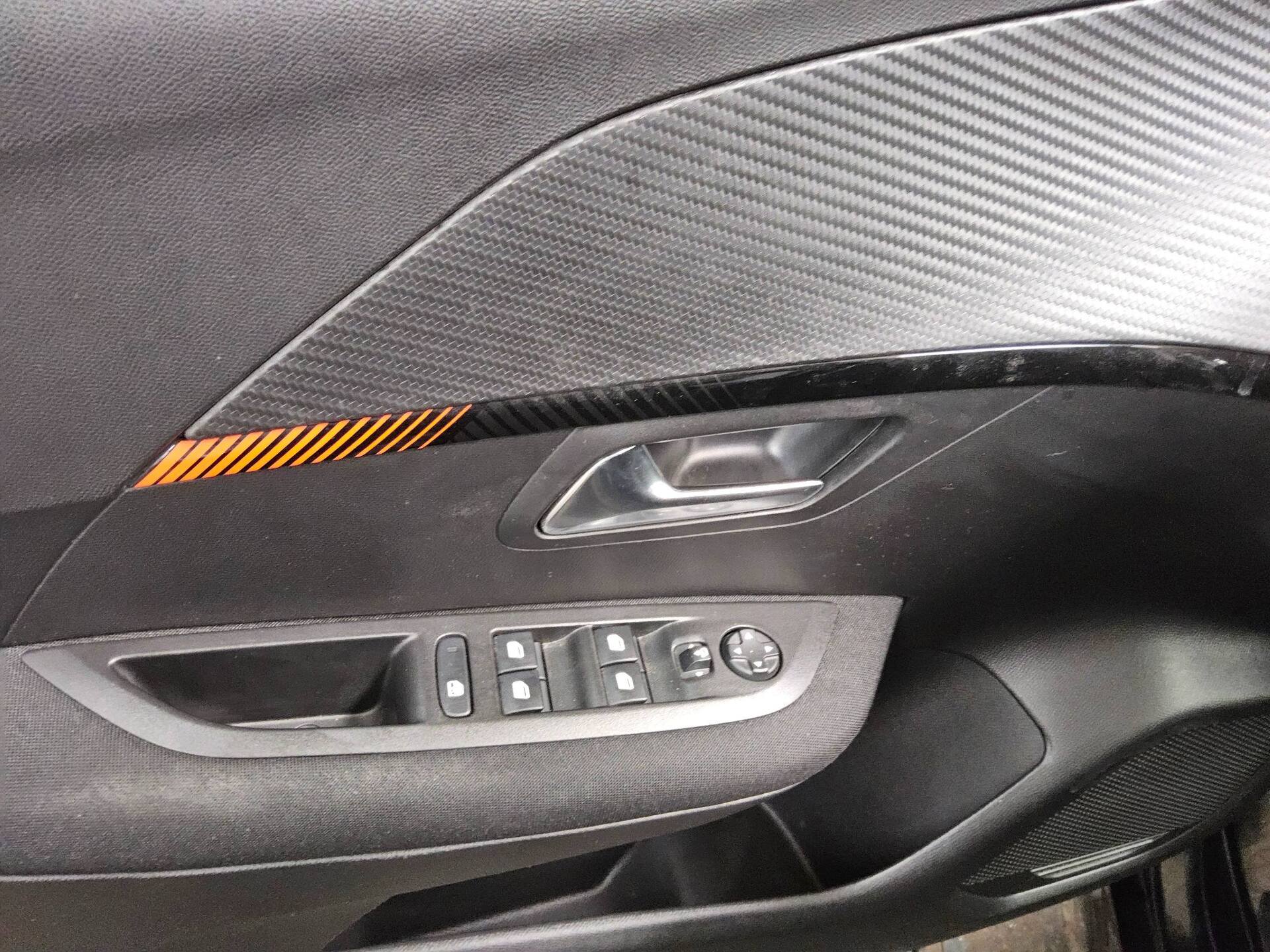 Peugeot 208 1.2 PureTech Active PDC LED Tempomat 9