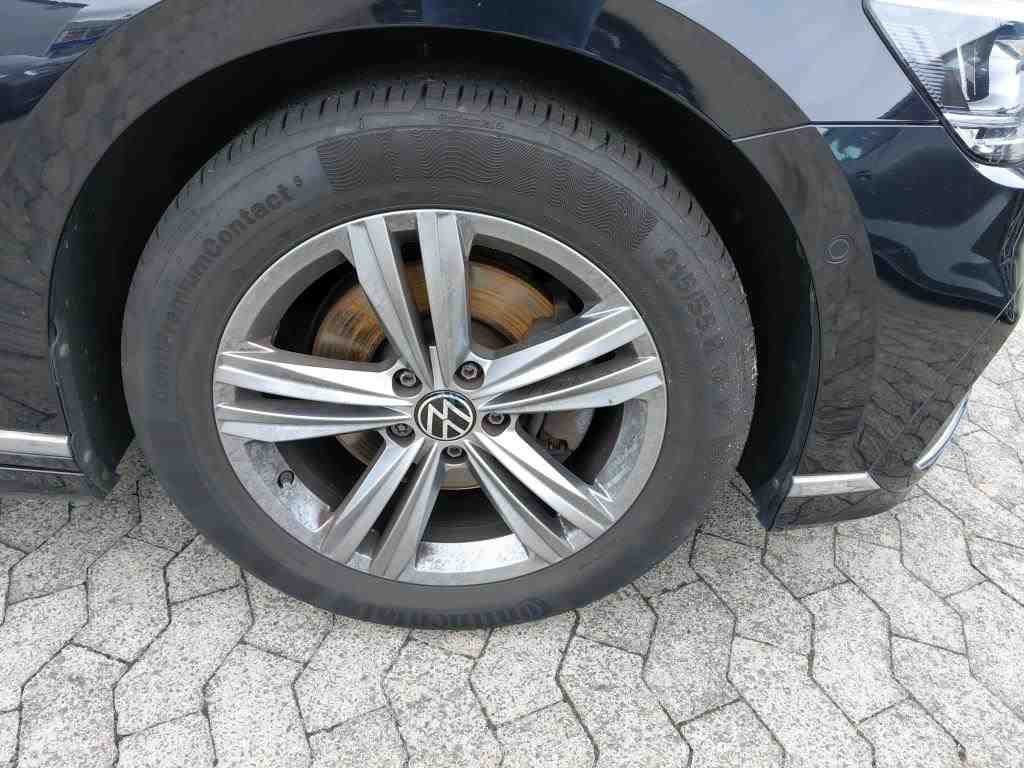 Volkswagen Passat Variant 2.0 TDI R-Line T-Leder Navi AID 11