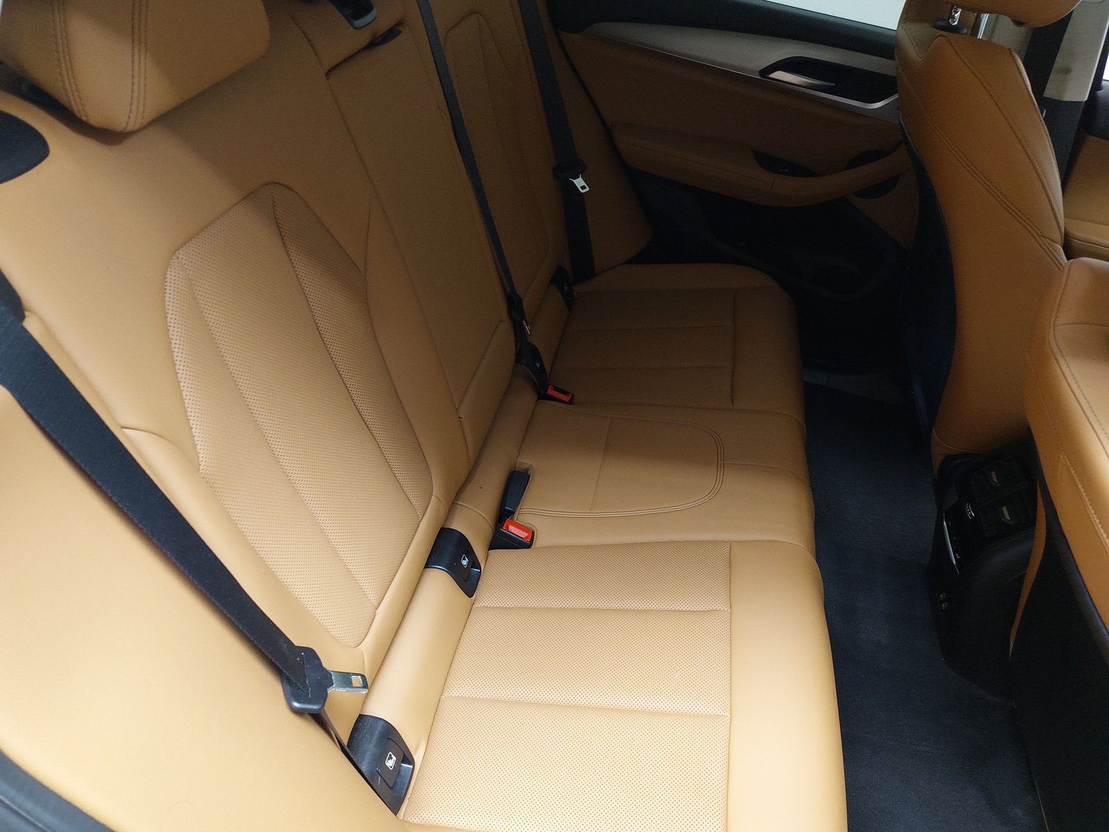 BMW X3 xDrive30e Leder Navi LED RFK AHK 12