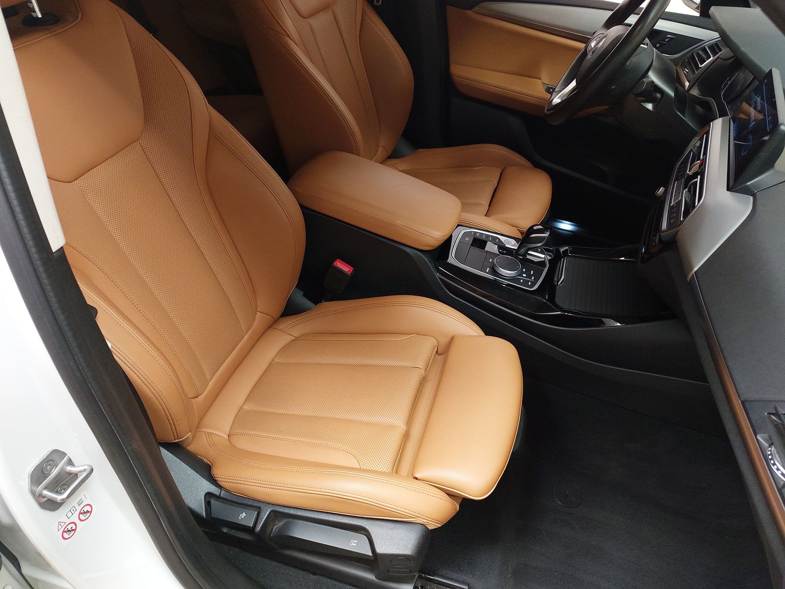 BMW X3 xDrive30e Leder Navi LED RFK AHK 10