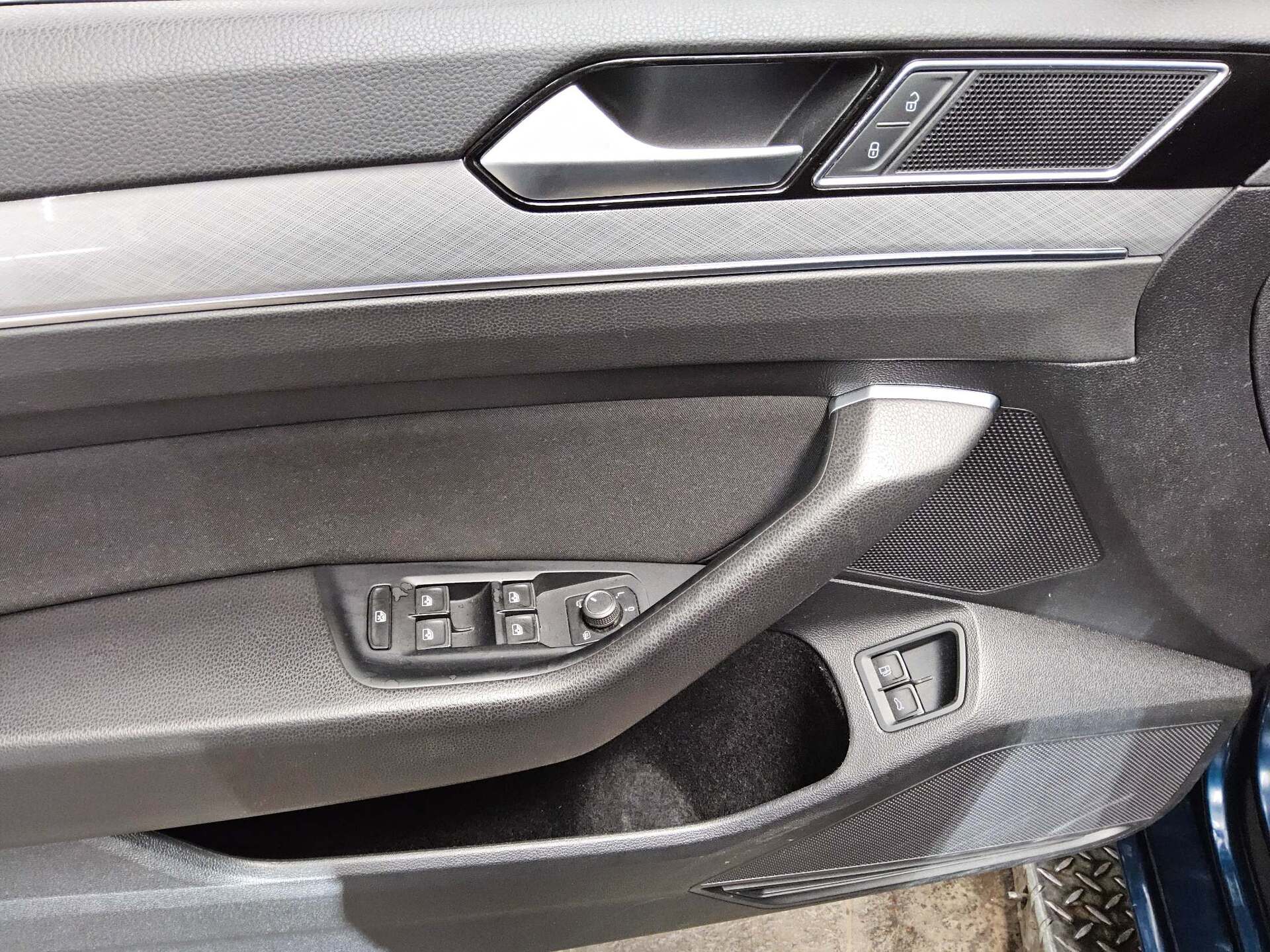 Volkswagen Passat Var. GTE 1.4 TSI Navi Matrix AID StHzg 10
