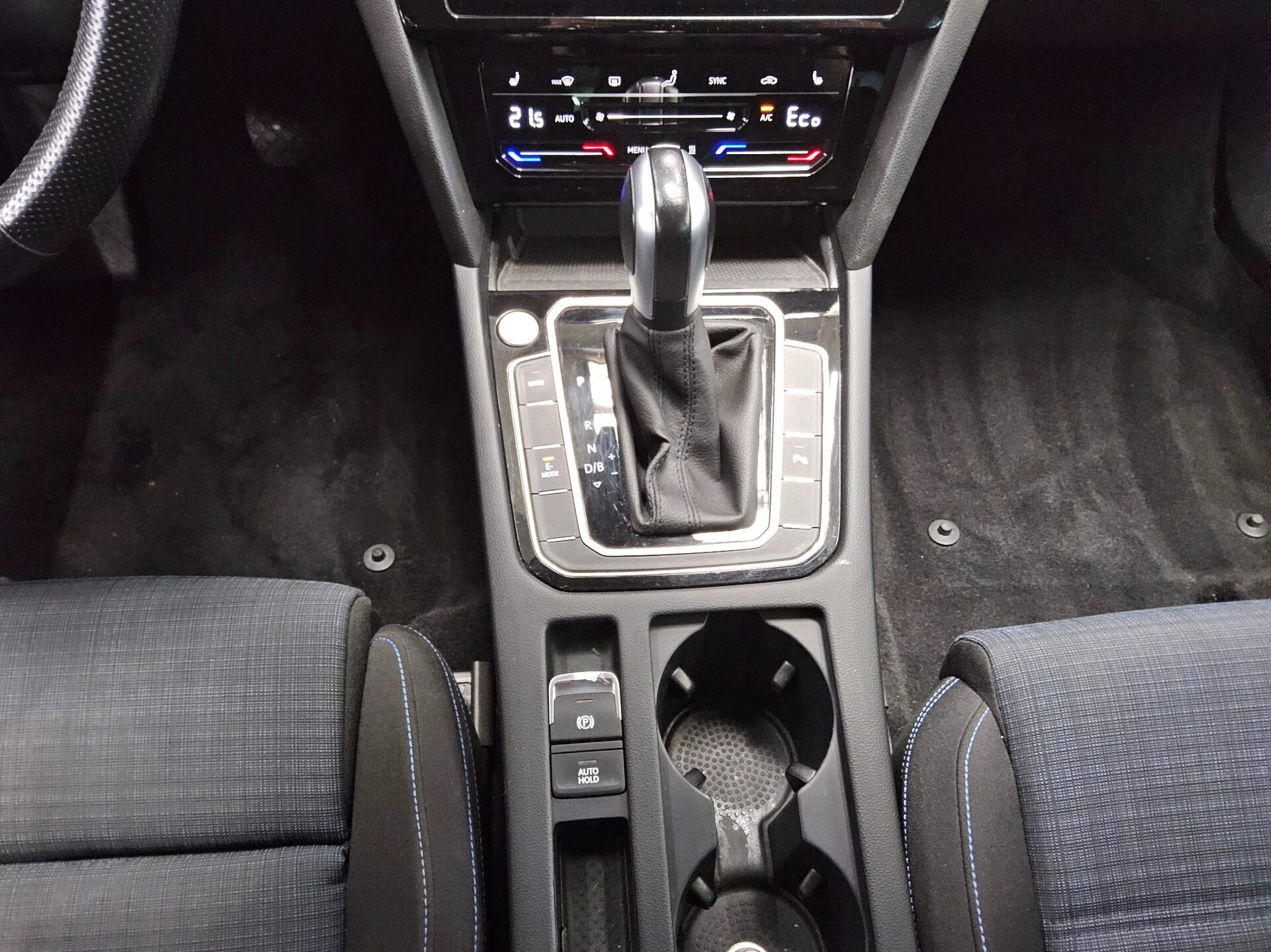 Volkswagen Passat Var. GTE 1.4 TSI Navi Matrix AID StHzg 6