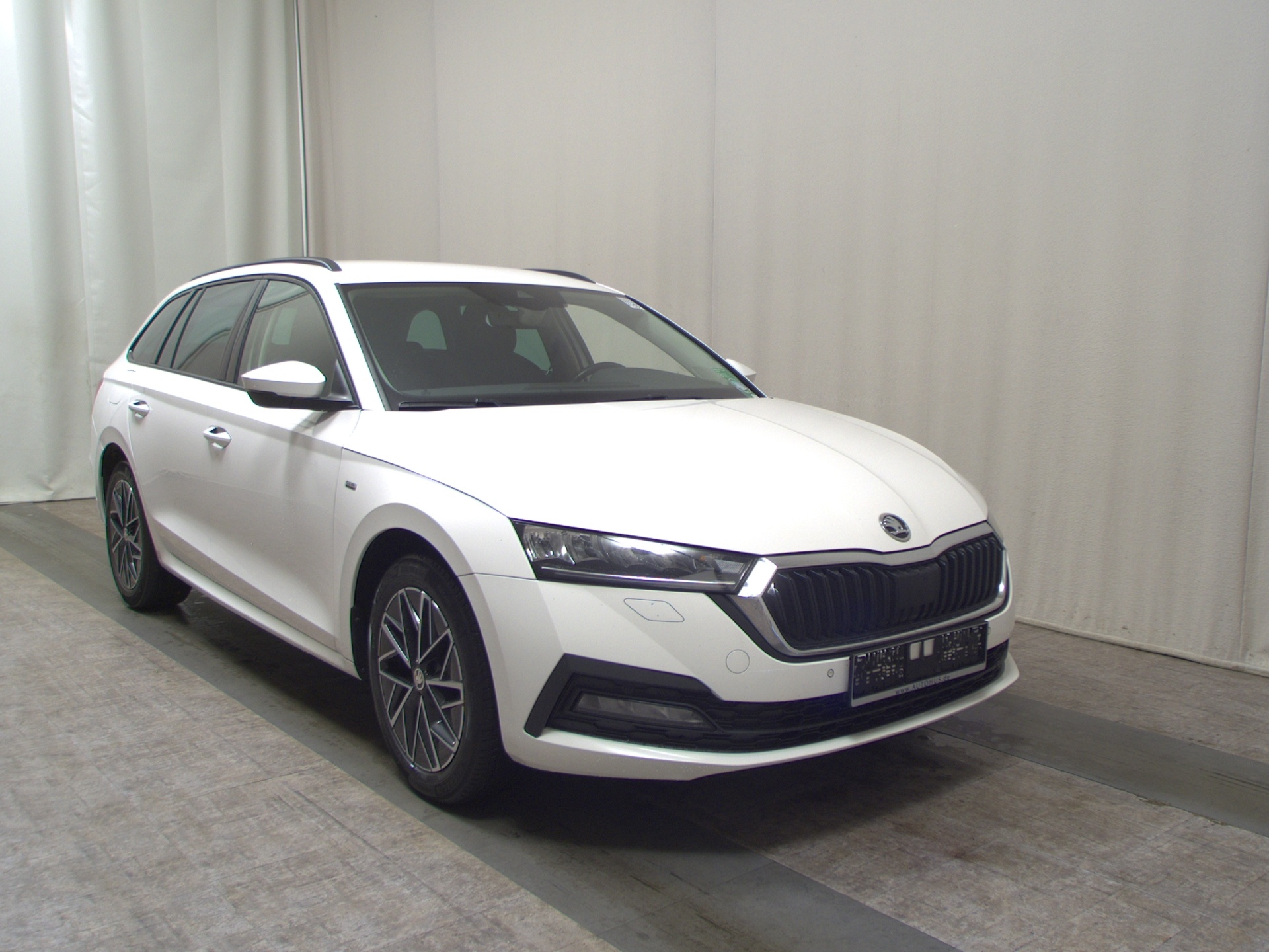 Skoda Octavia Kombi 2.0 TDI Ambition Navi LED vc ACC 3