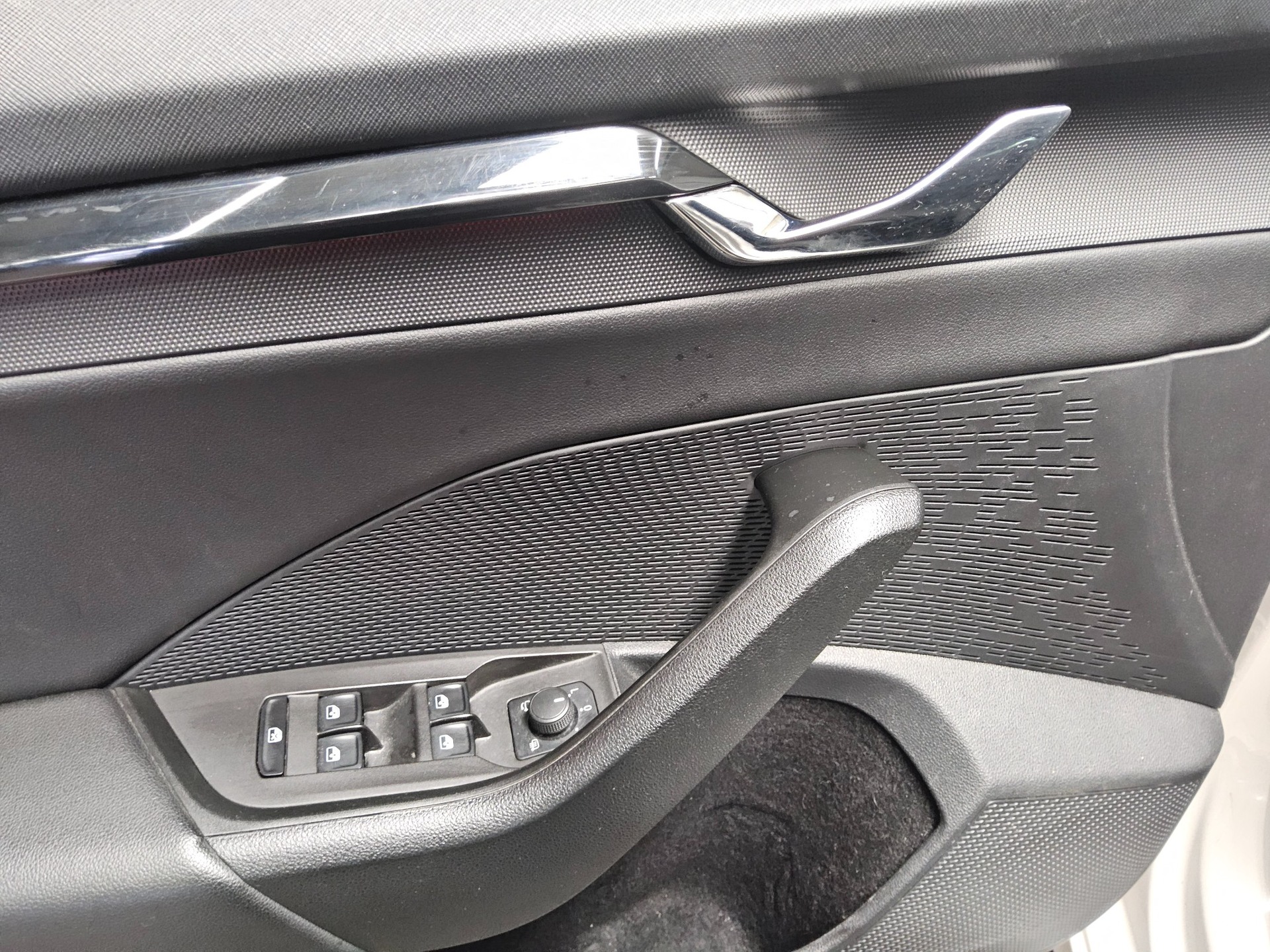 Skoda Octavia Kombi 2.0 TDI Ambition Navi LED vc ACC 10