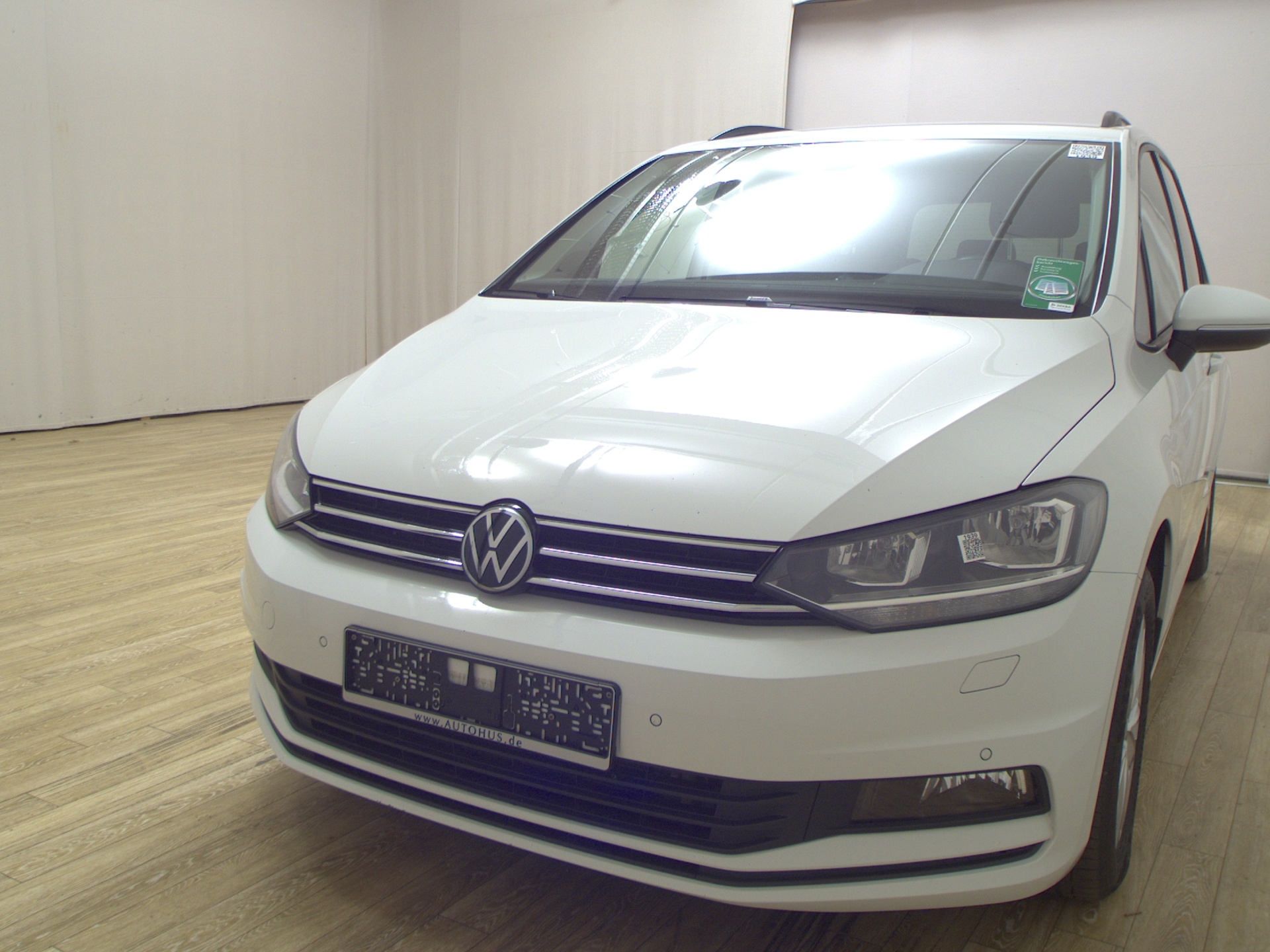 Volkswagen Touran 2.0 TDI Comf. Navi DC Dynaudio RfK 4xShz 2