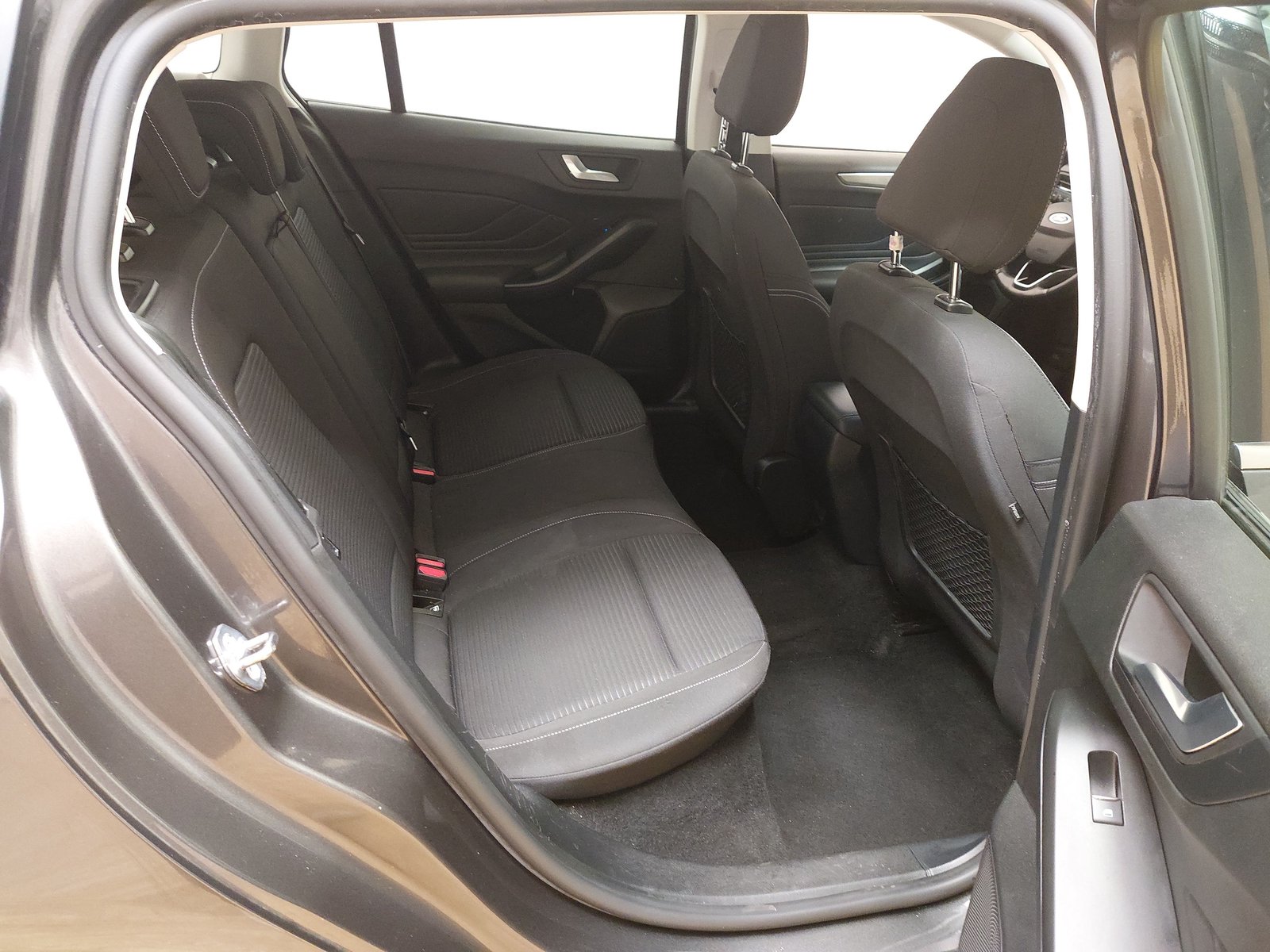 Ford Focus Turnier 1.5 EB Titanium NAVI LED SHZ PDC 12