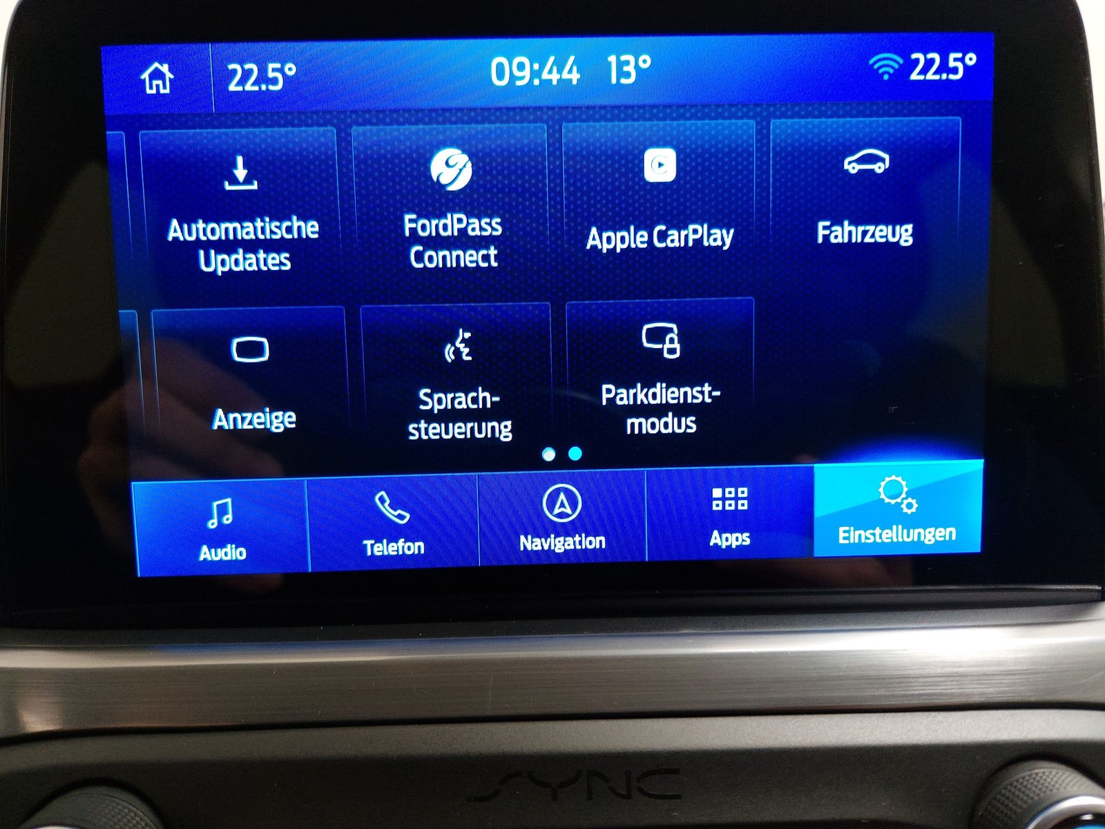 Ford Focus Turnier 2.0 EB Titanium NAVI SPORTSITZE KLIMAAUT LED RADIO 18