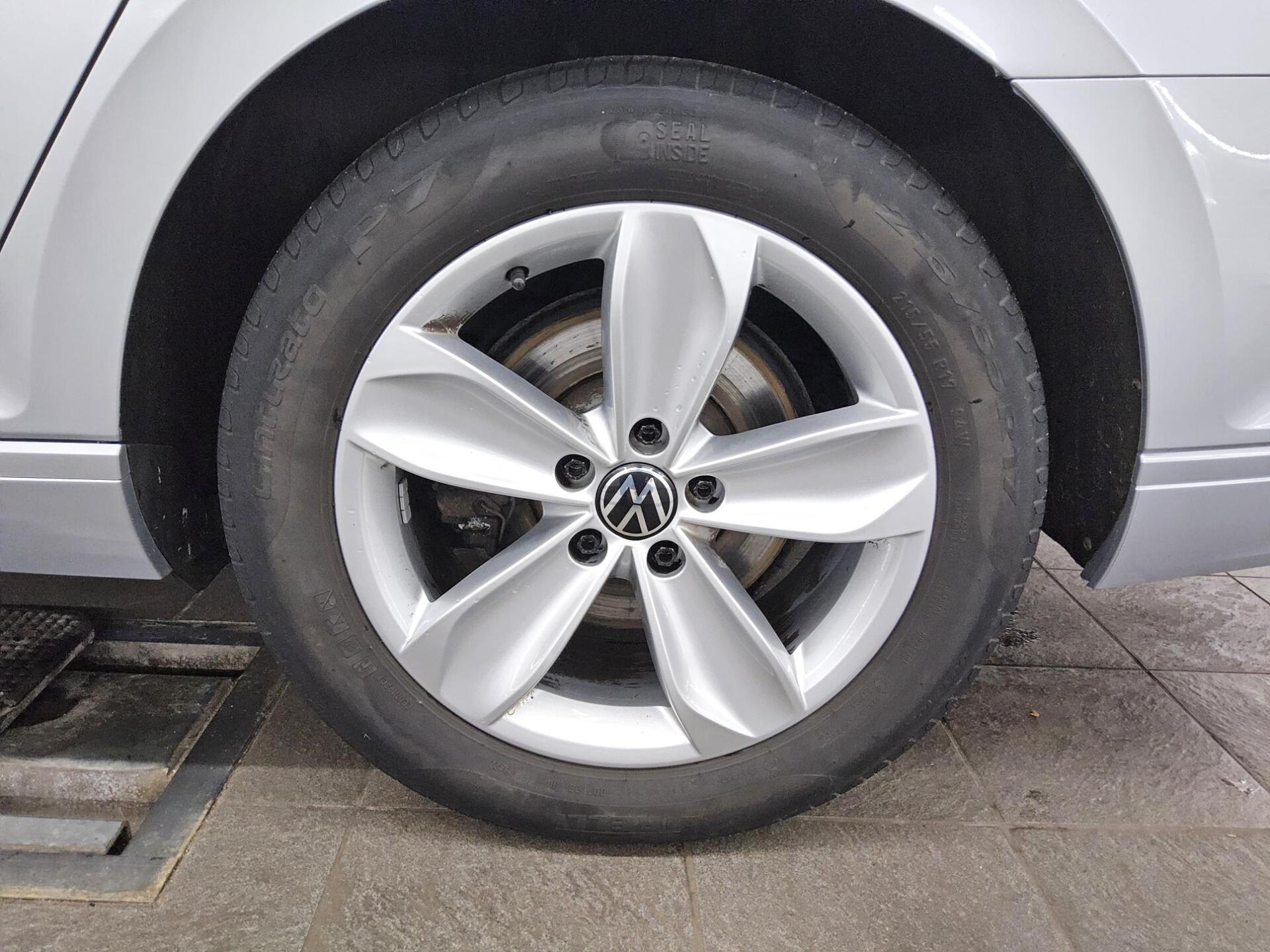Volkswagen Passat Variant 2.0 TDI 4M Business Navi LED AHK 10